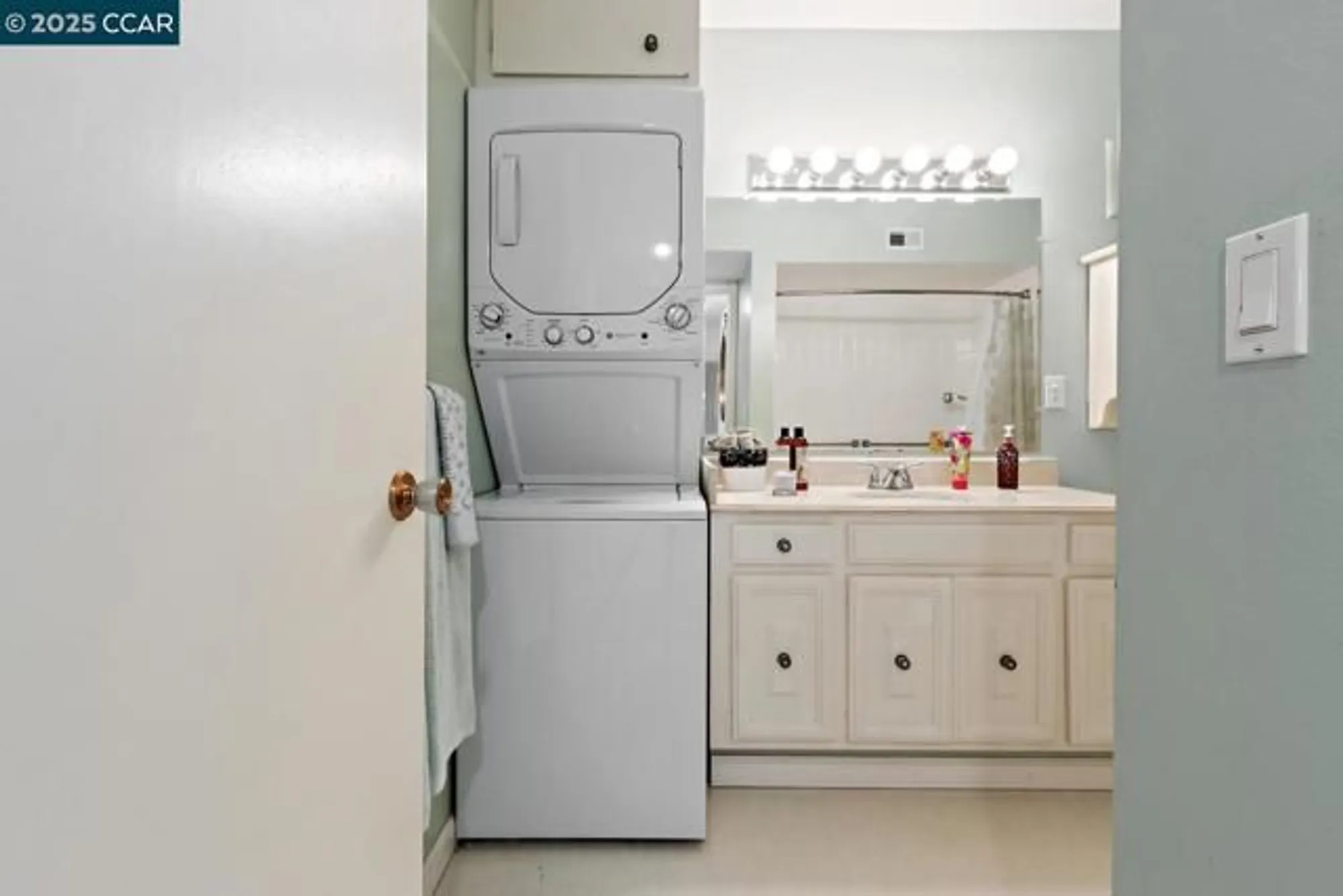 Property Slideshow image 20 of 46 | 2709 golden rain rd 6, Walnut Creek, CA, 94595