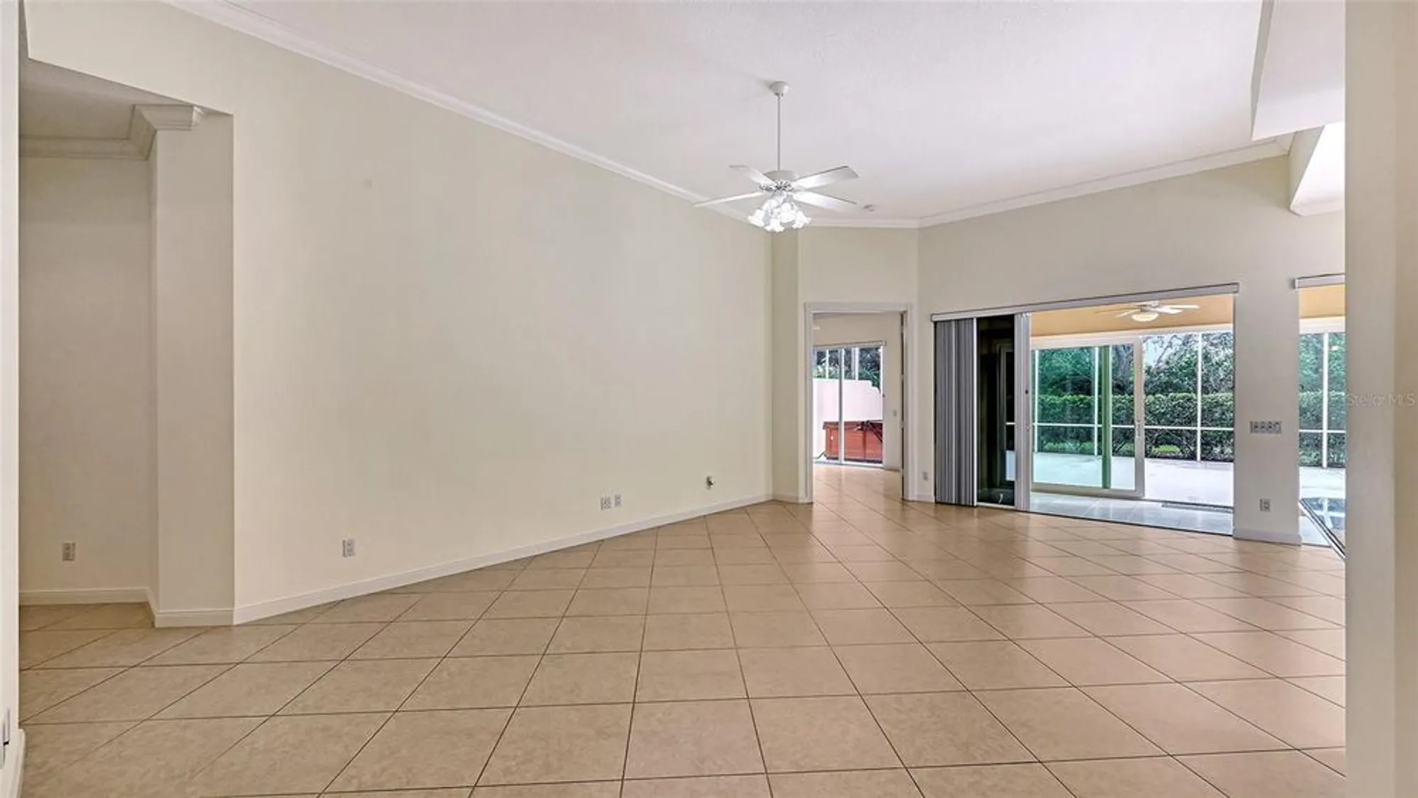 Property Slideshow image 20 of 100 | 5679 ferrara dr, Sarasota, FL, 34238