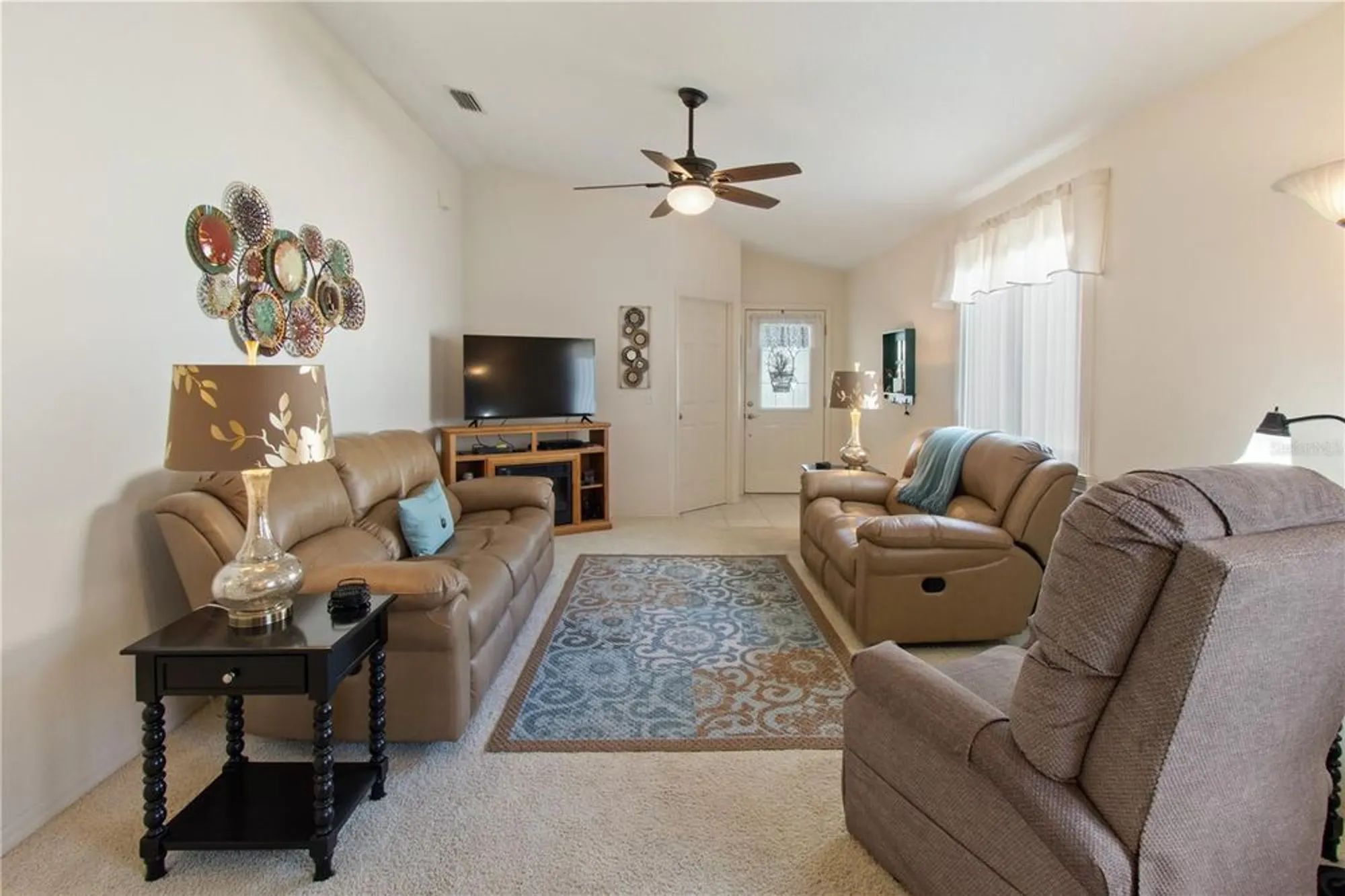 Property Slideshow image 2 of 24 | 1822 nicaragua way, Winter Haven, FL, 33881