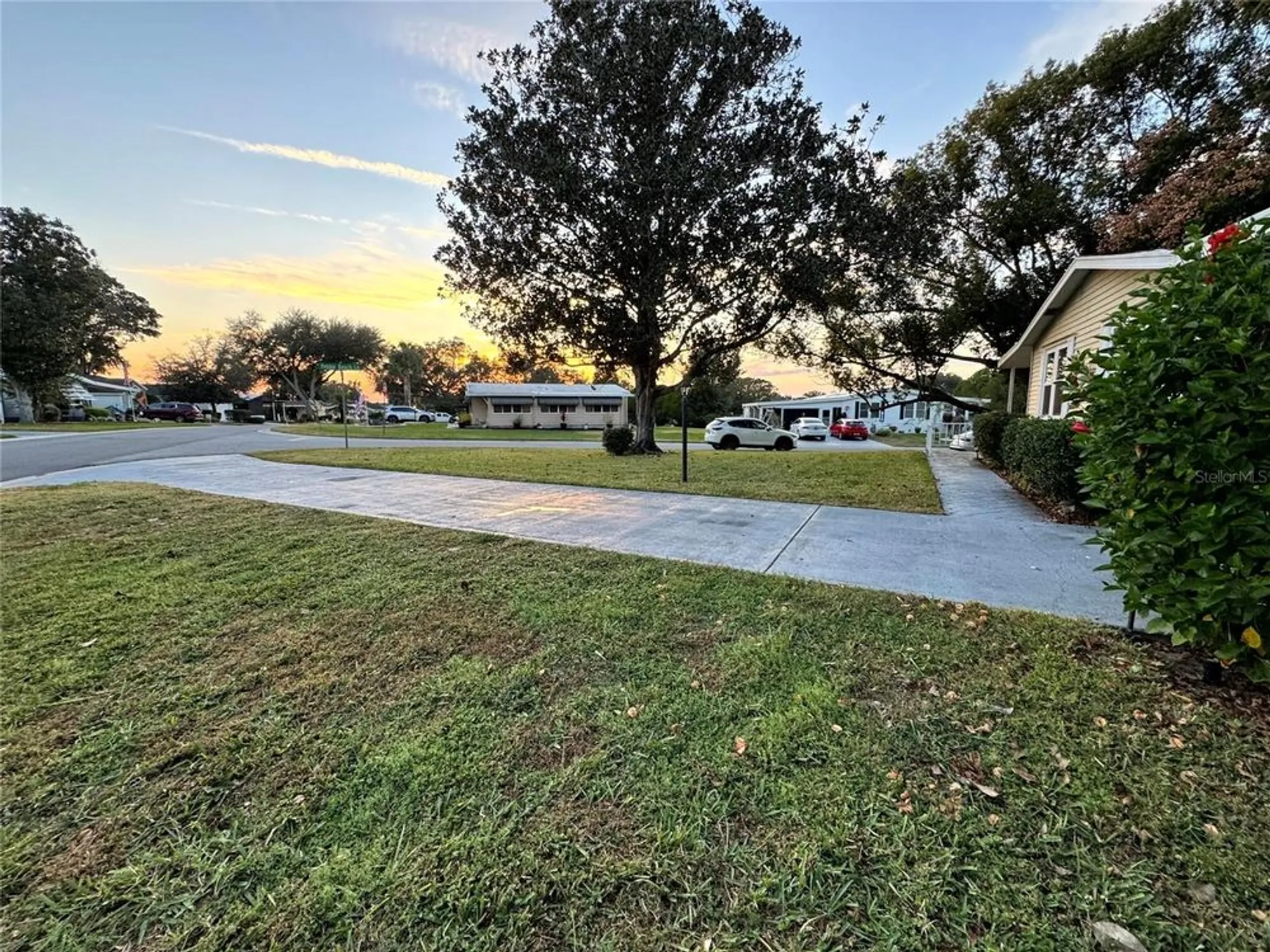 Property Slideshow image 44 of 49 | 813 saint andrews blvd, Lady Lake, FL, 32159