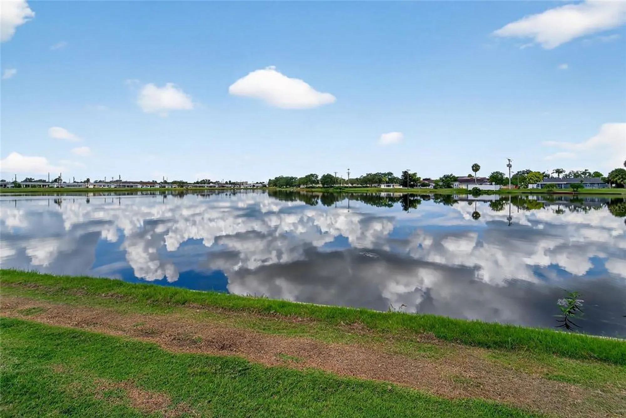 Property Slideshow image 51 of 68 | 1012 augusta dr, Sun City Center, FL, 33573