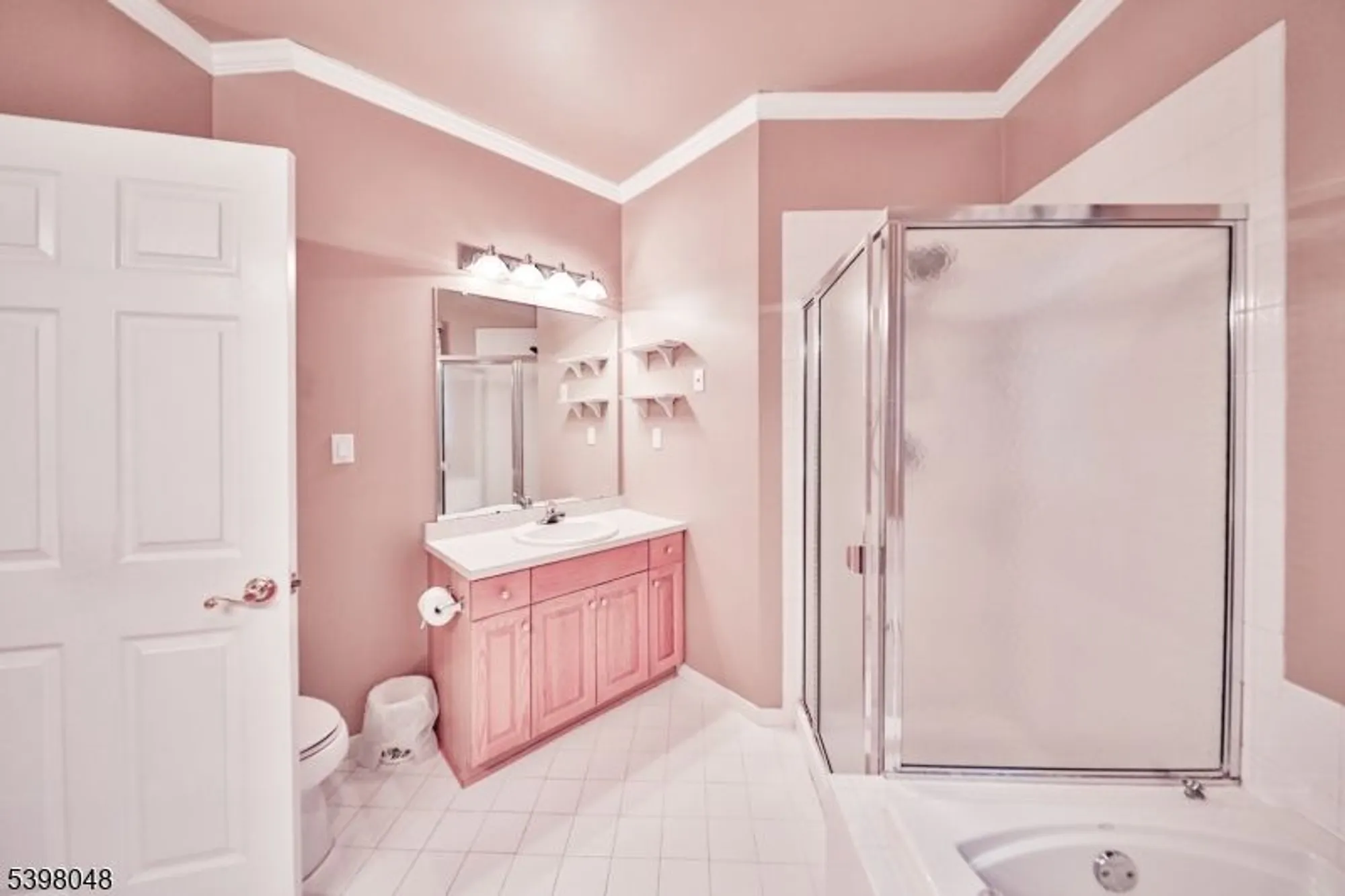 Property Slideshow image 16 of 27 | 107 kensington cir, Belvidere, NJ, 07823