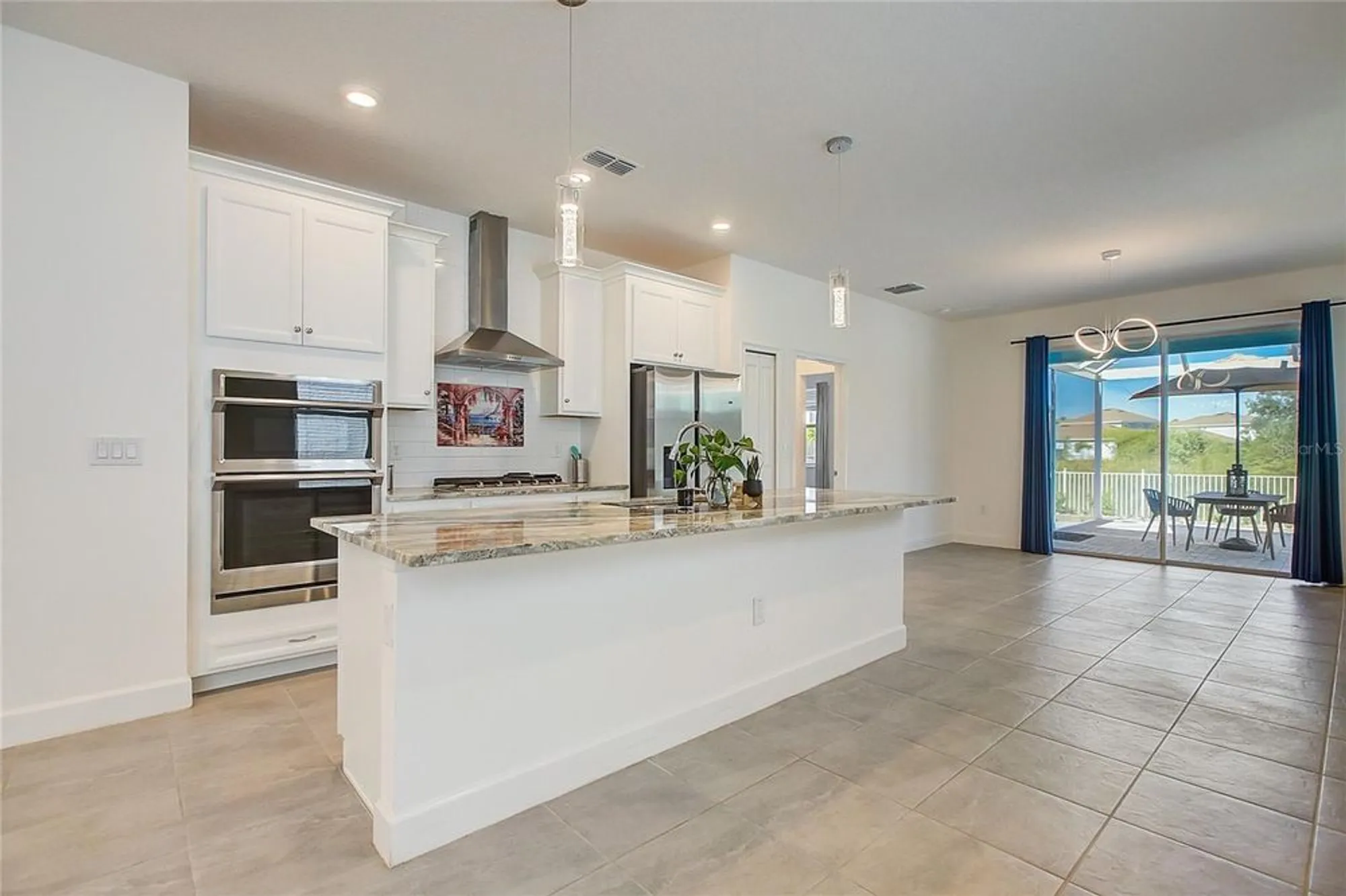 Property Slideshow image 13 of 91 | 411 sandsend ct, Apollo Beach, FL, 33572