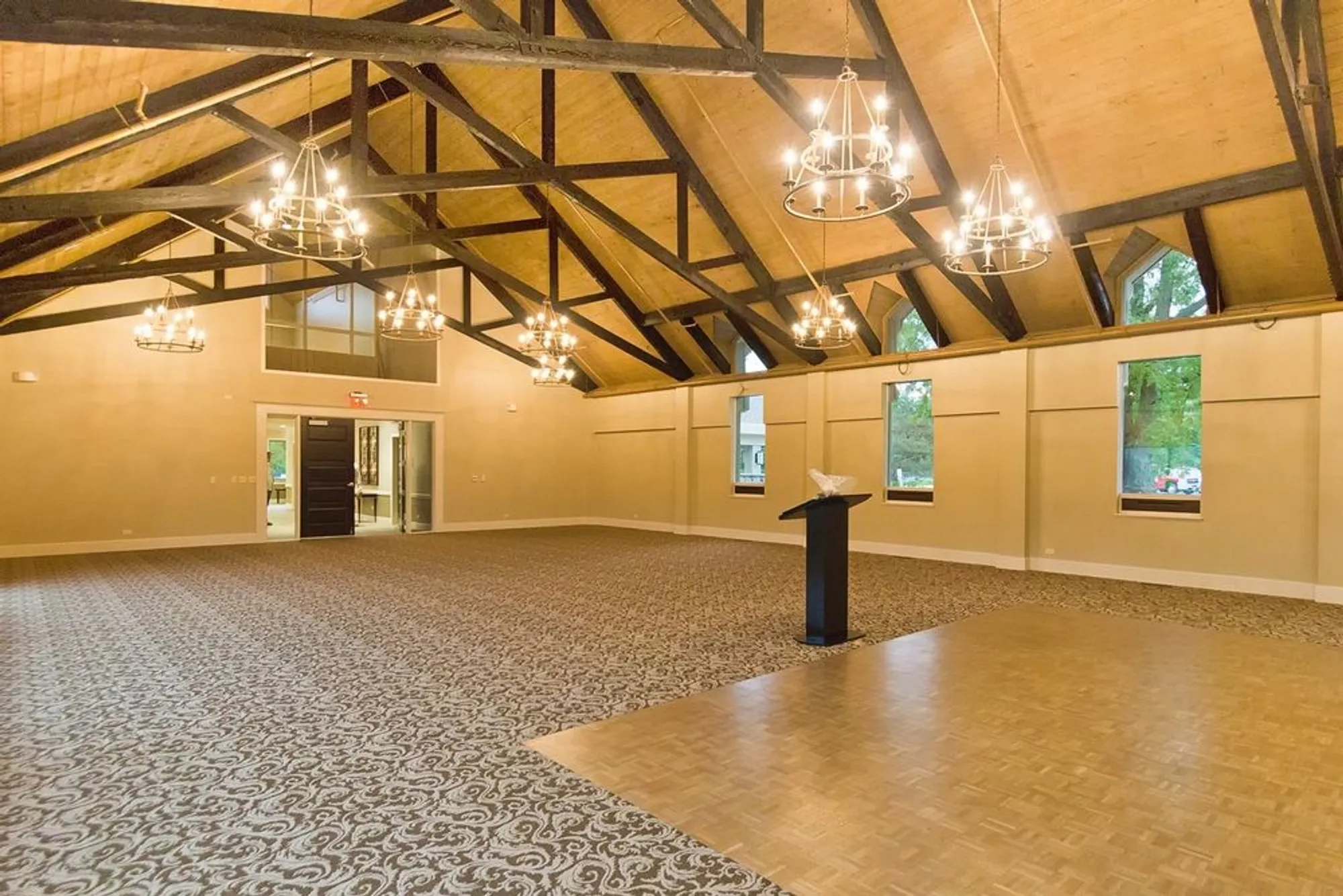 Property Slideshow image 38 of 45 | 33 shoreline rd b, Lake Barrington, IL, 60010