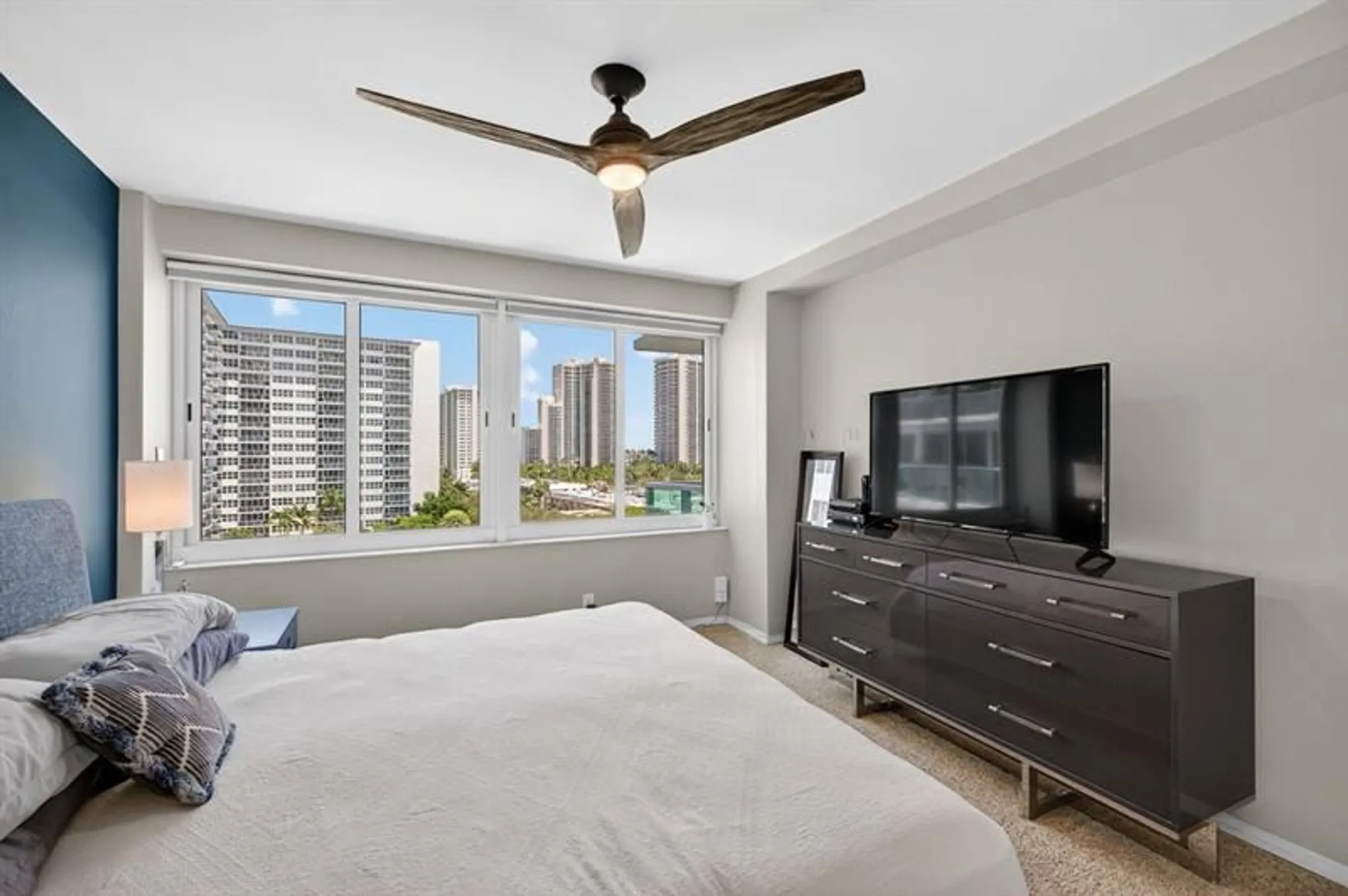 Property Slideshow image 19 of 35 | 3233 ne 34th st apt 814, Fort Lauderdale, FL, 33308