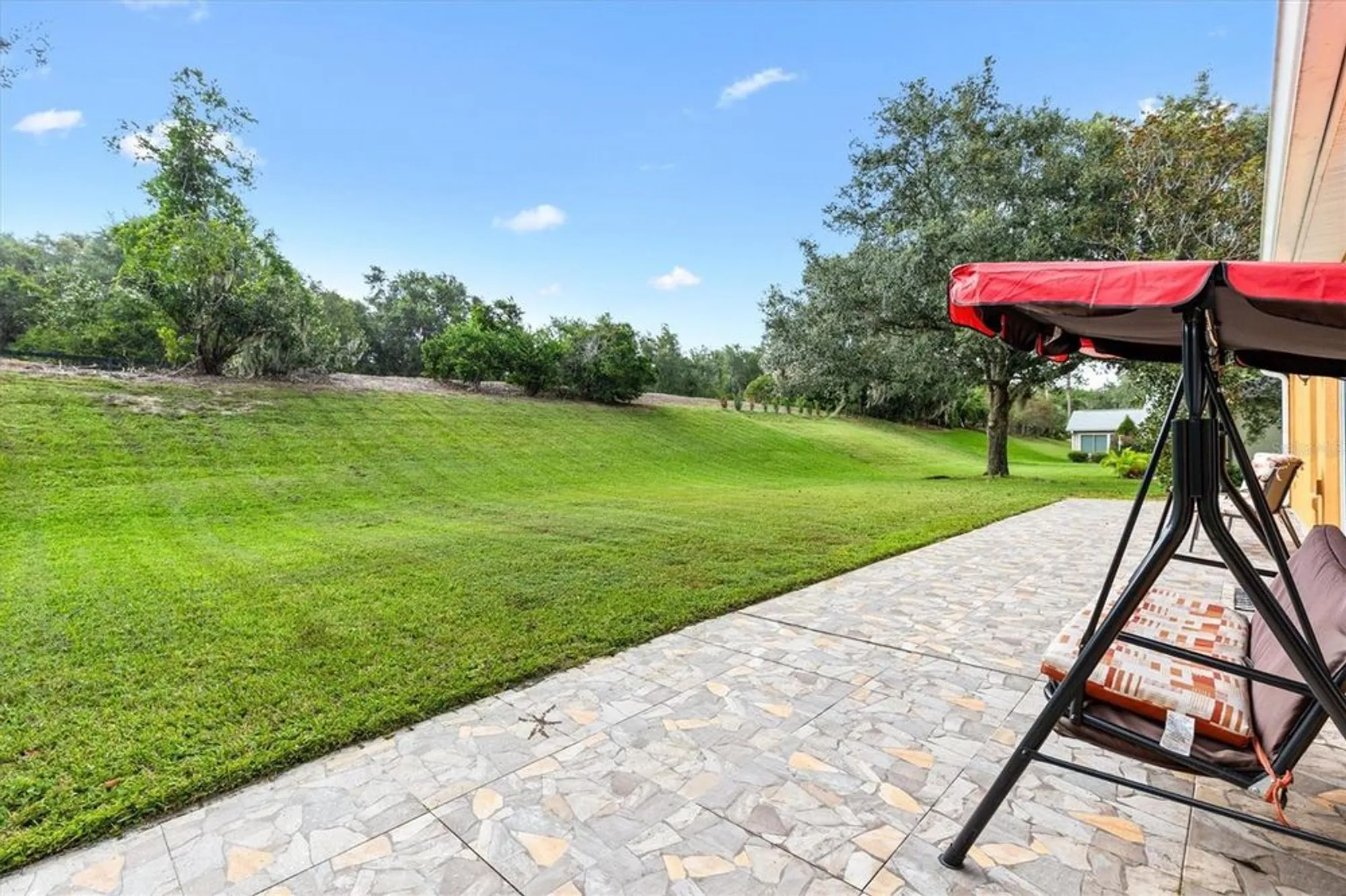 Property Slideshow image 24 of 29 | 39911 bayview dr, Lady Lake, FL, 32159