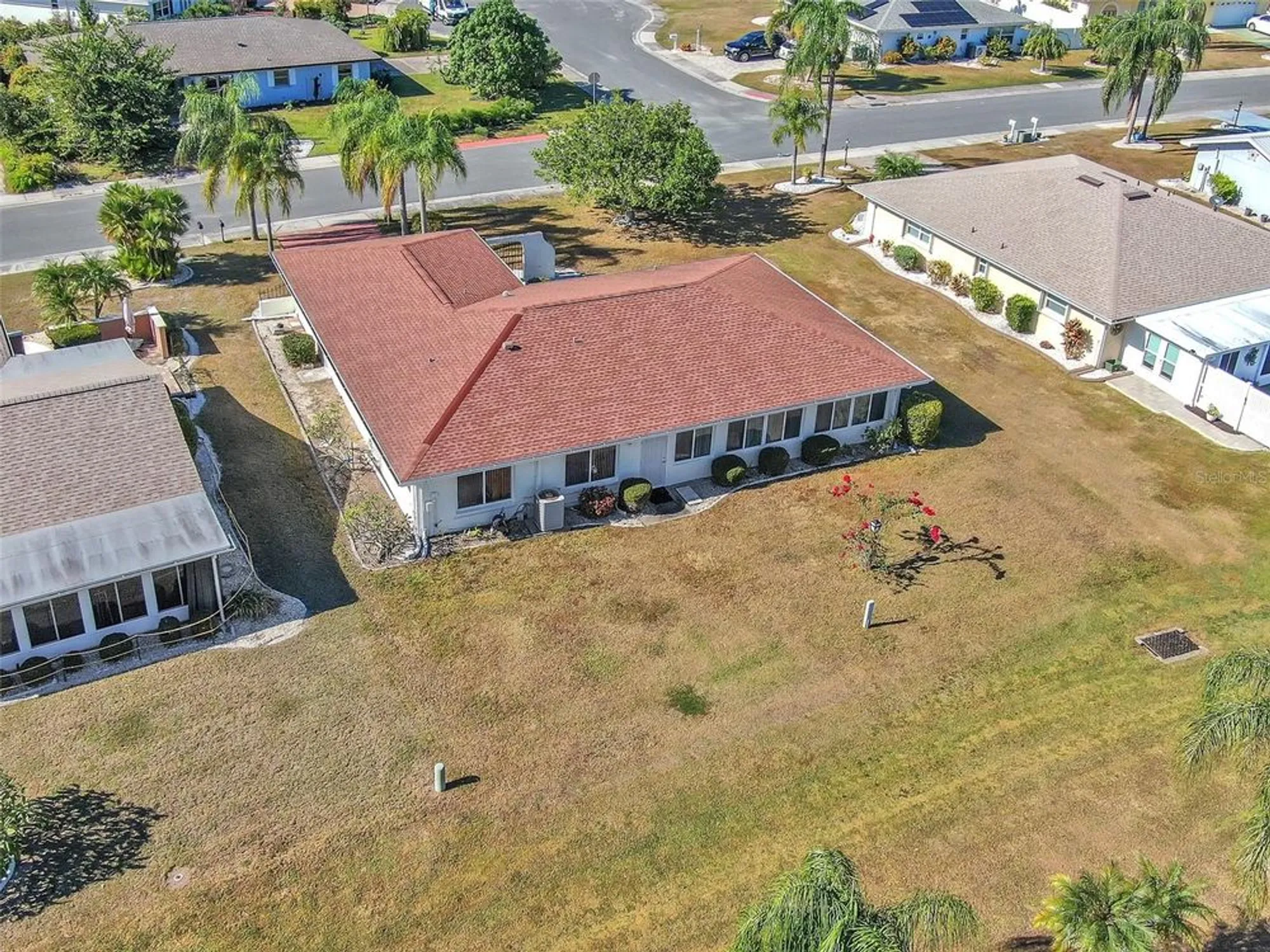 Property Slideshow image 28 of 30 | 1722 coco palm cir, Sun City Center, FL, 33573