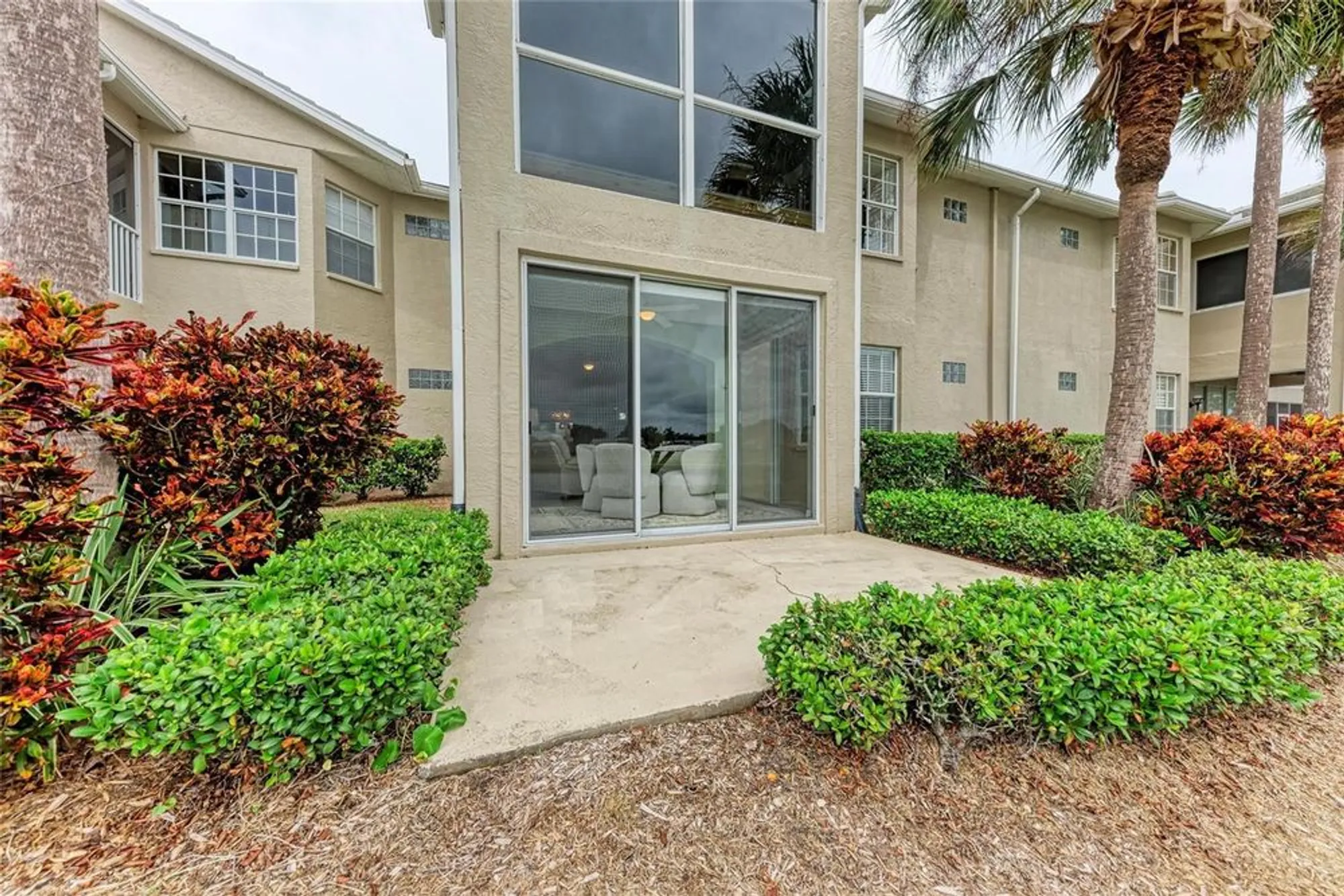 Property Slideshow image 40 of 43 | 119 woodbridge dr 103, Venice, FL, 34293