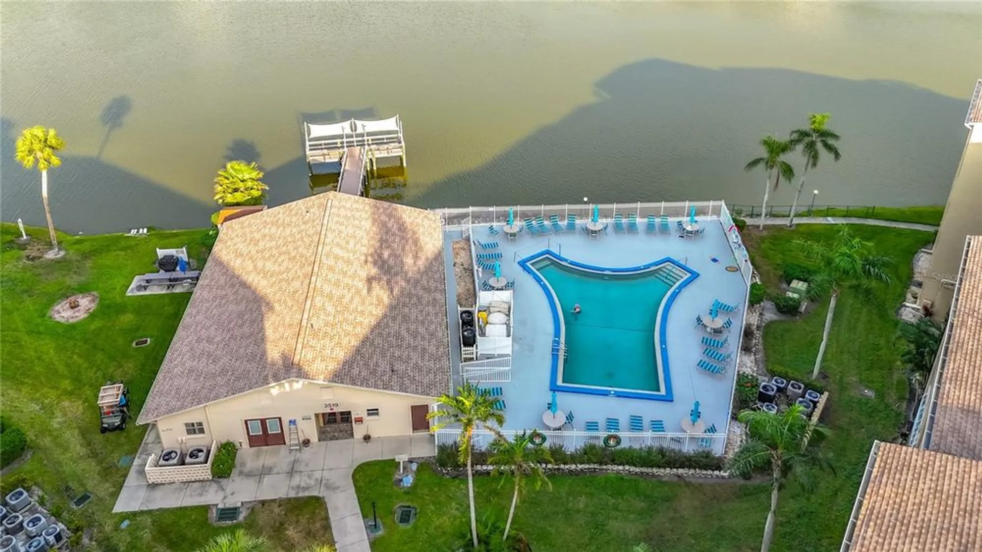 Property Slideshow image 31 of 51 | 3783 lake bayshore dr # h404, Bradenton, FL, 34205