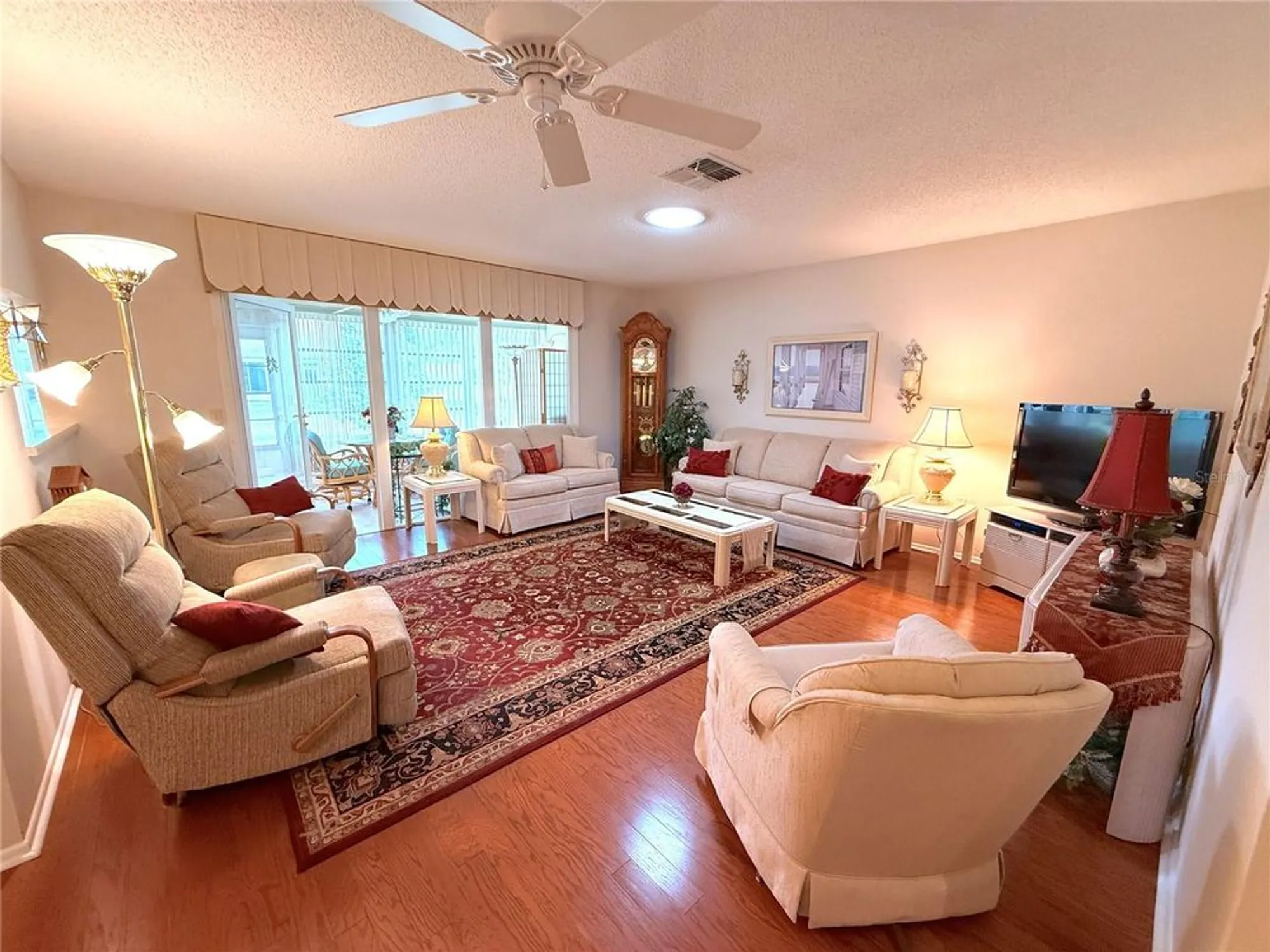 Property Slideshow image 18 of 36 | 11508 orleans ln, Port Richey, FL, 34668