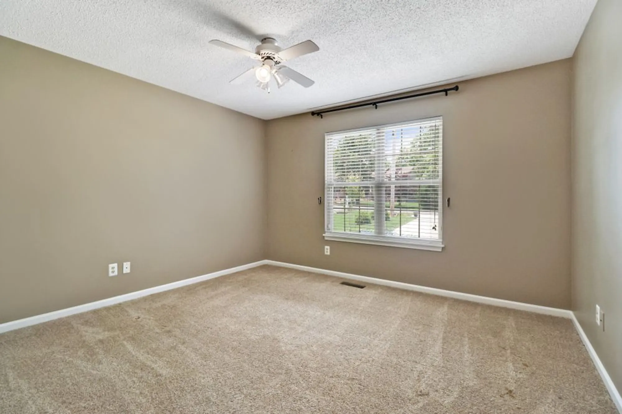 Property Slideshow image 19 of 33 | 104 minetta dr, Crossville, TN, 38558