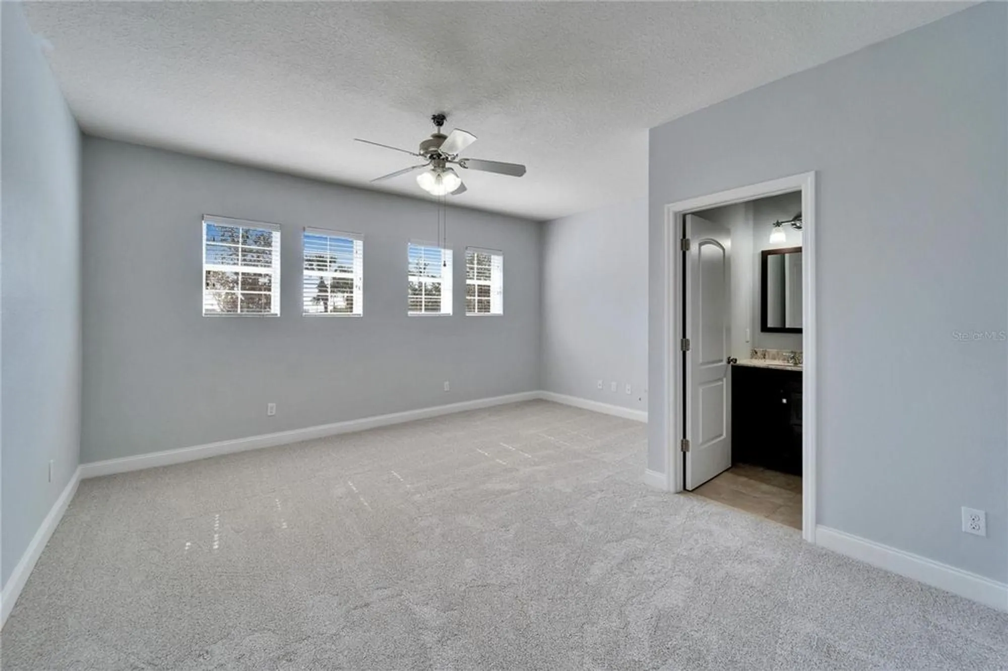 Property Slideshow image 50 of 100 | 410 manns harbor dr, Apollo Beach, FL, 33572