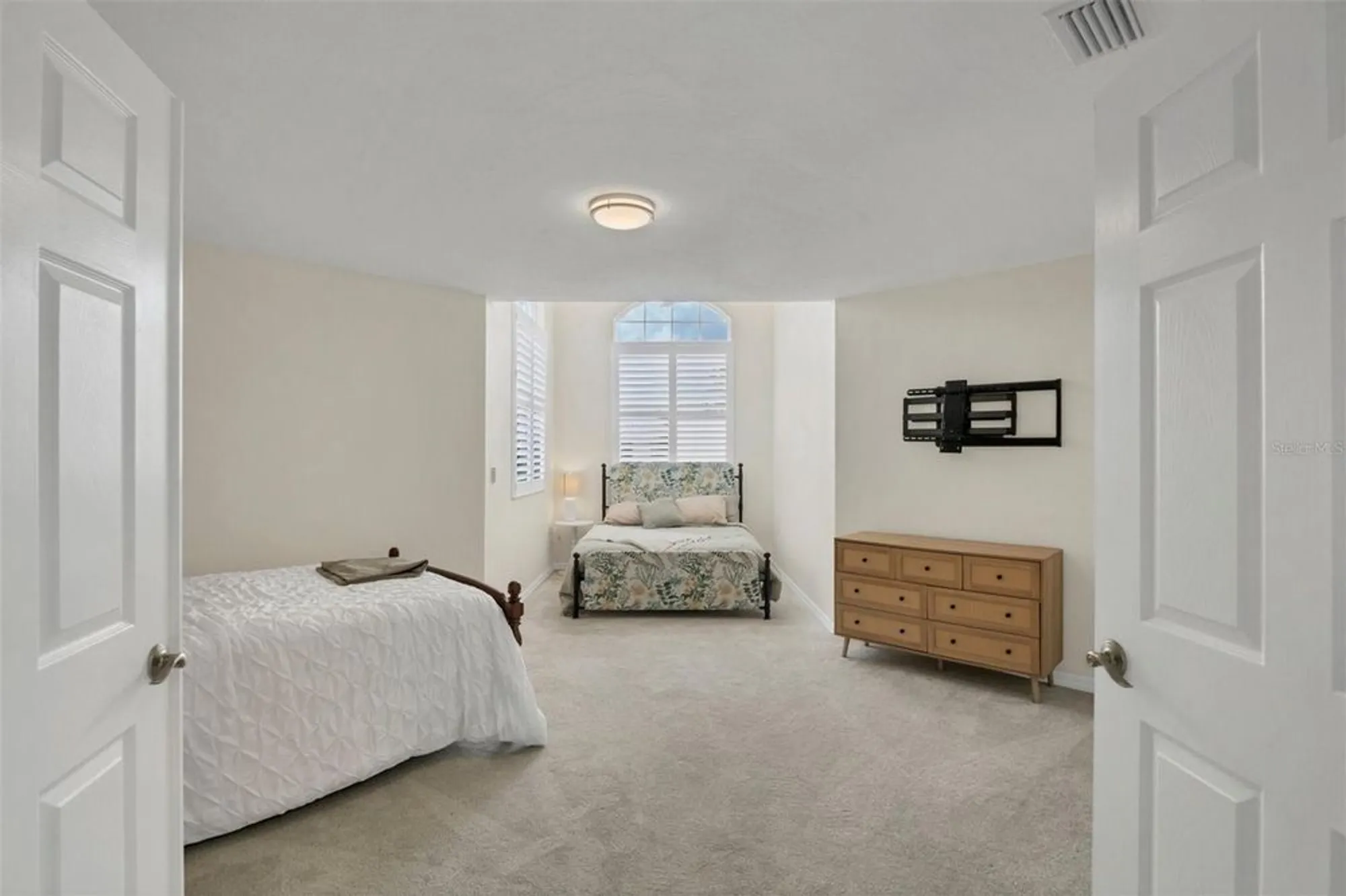 Property Slideshow image 29 of 66 | 1719 starling dr # 1719, Sarasota, FL, 34231