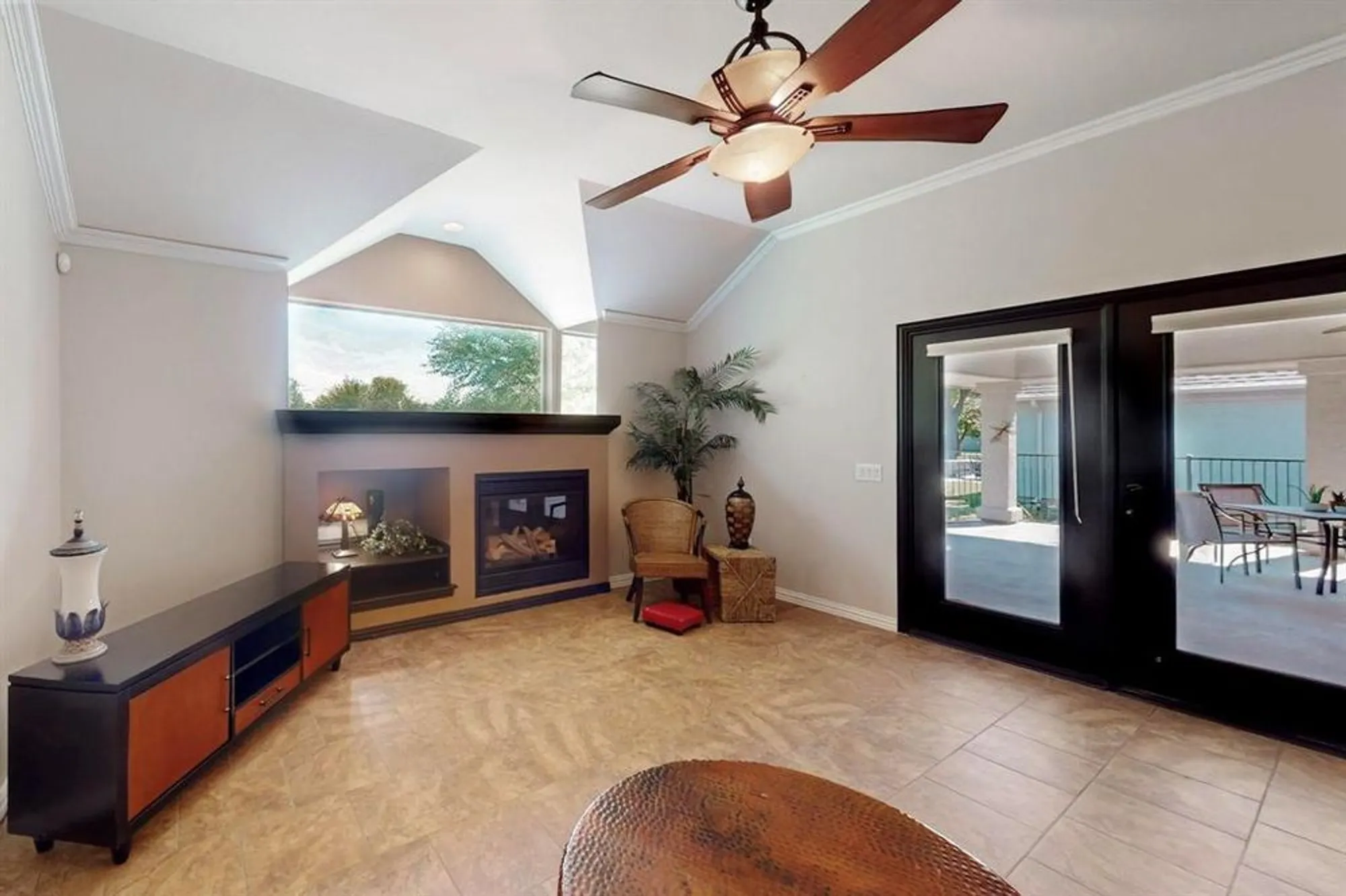 Property Slideshow image 10 of 40 | 10000 soriano st, Denton, TX, 76207