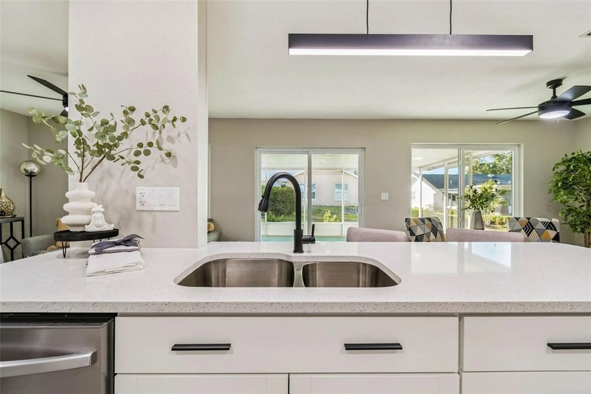 Property Slideshow image 11 of 70 | 3116 brunswick cir, Palm Harbor, FL, 34684