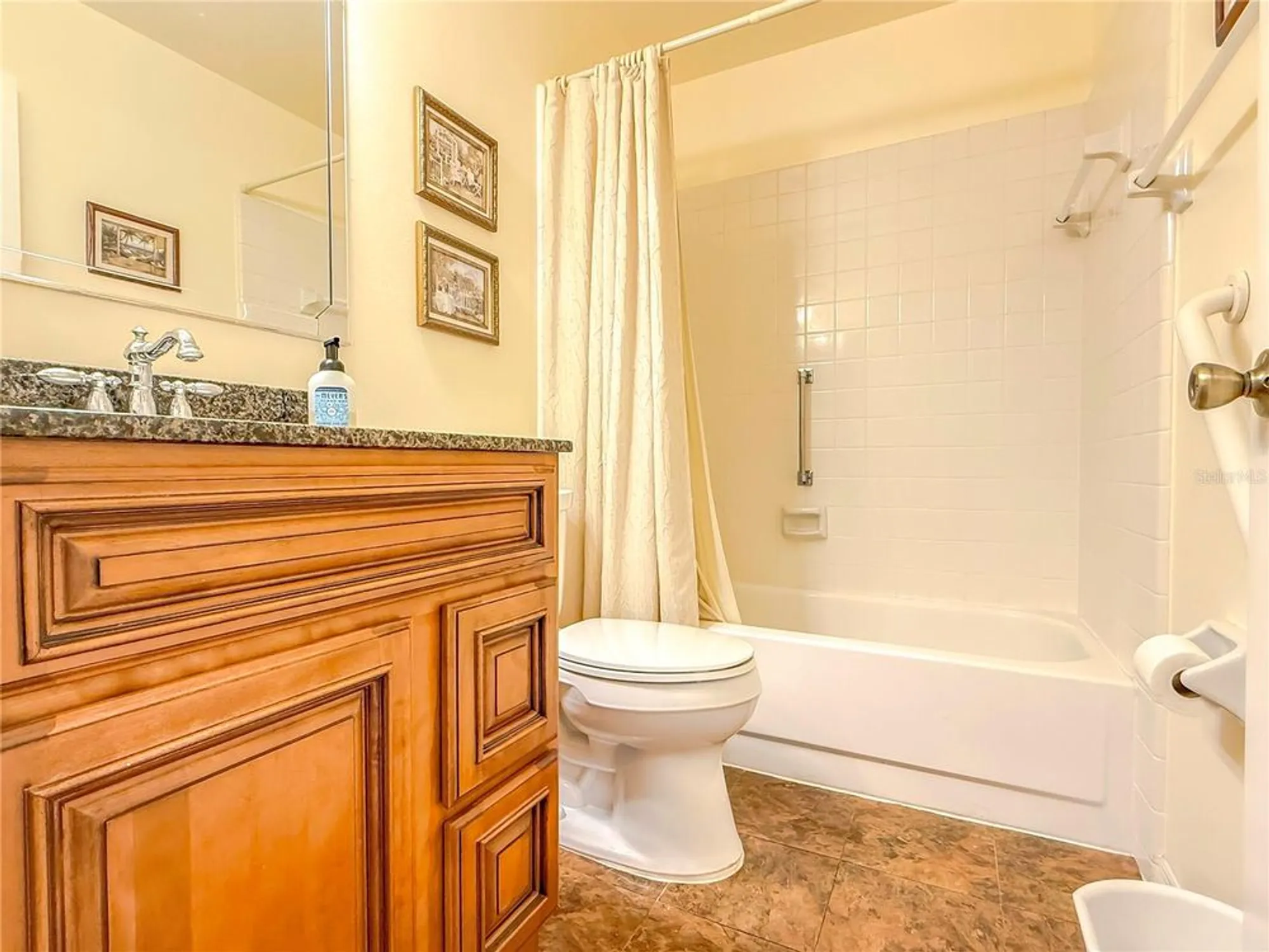 Property Slideshow image 30 of 40 | 503 finsbury cir a, Sun City Center, FL, 33573