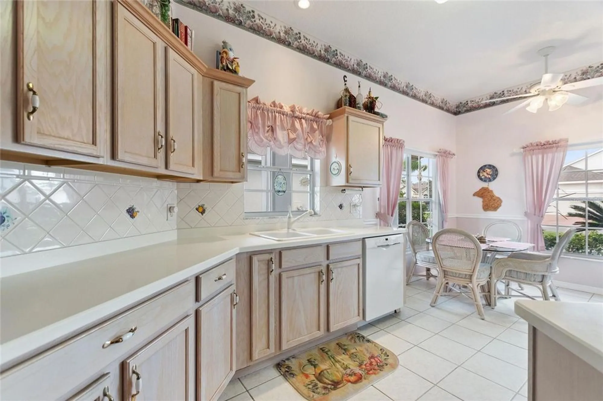 Property Slideshow image 11 of 56 | 247 travis ln, Davenport, FL, 33837