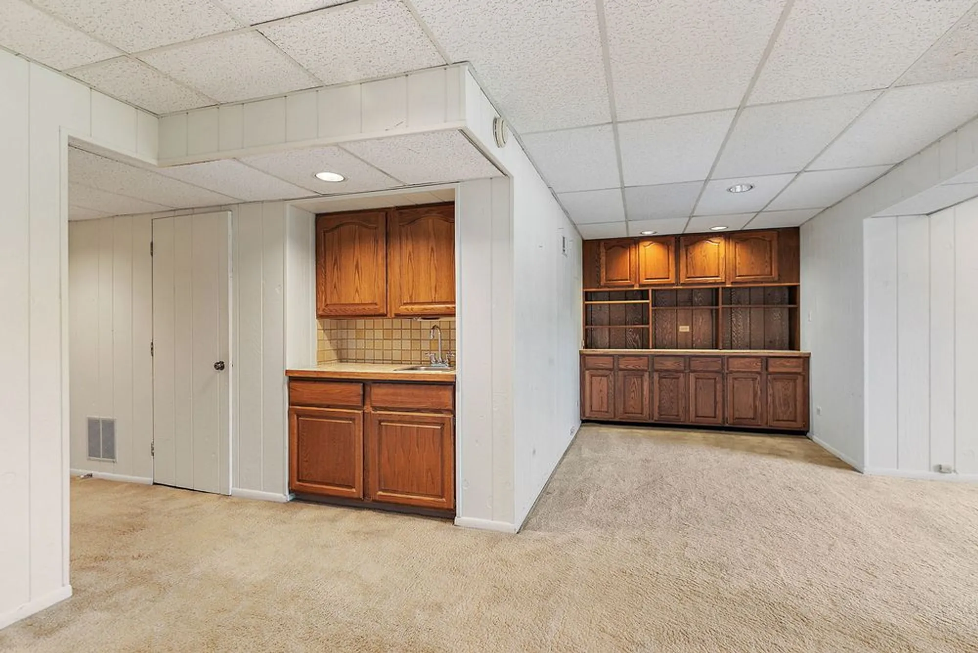 Property Slideshow image 29 of 39 | 830 oak hill rd, Lake Barrington, IL, 60010