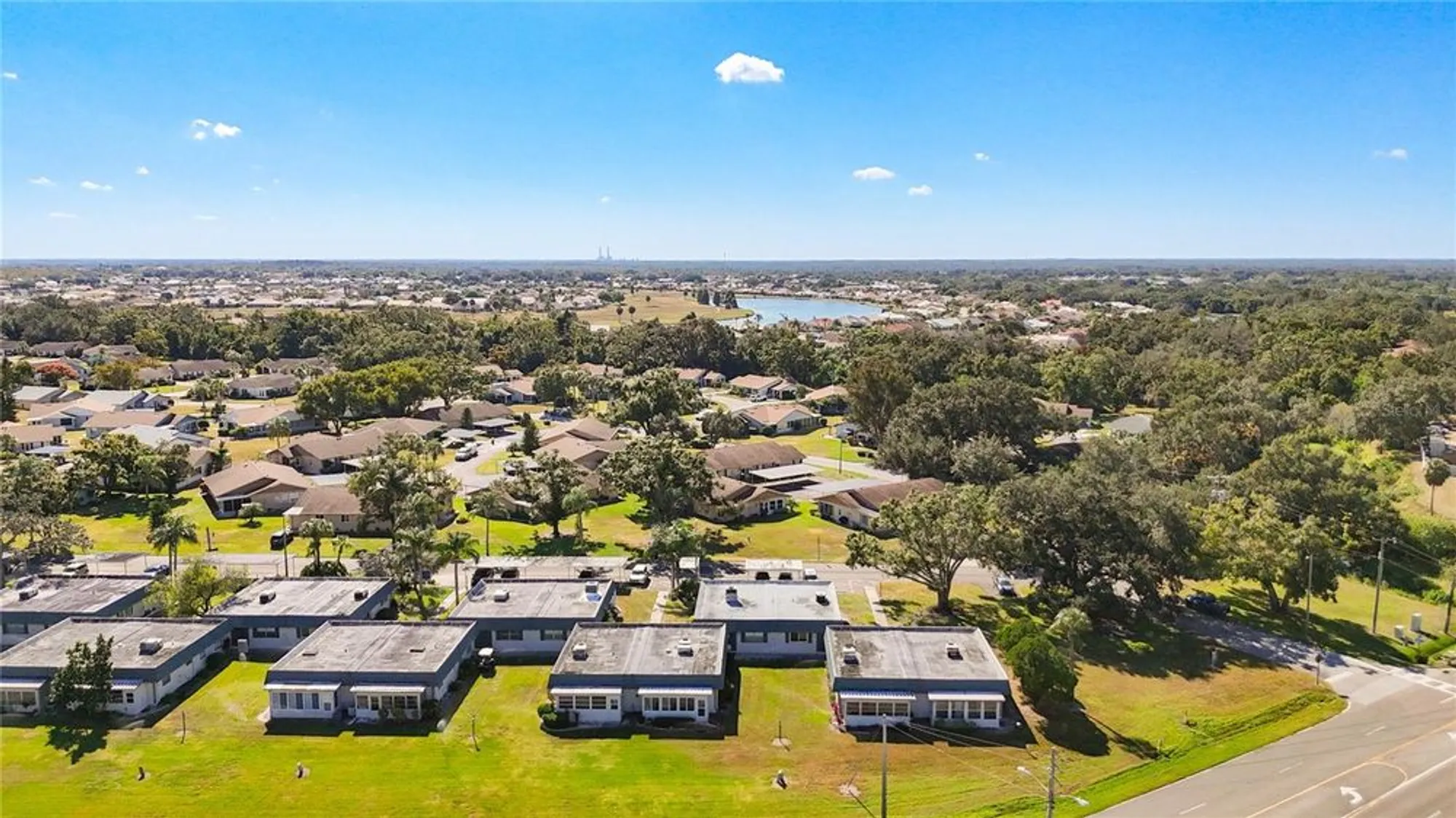 Property Slideshow image 33 of 39 | 1811 bedford ln 166, Sun City Center, FL, 33573