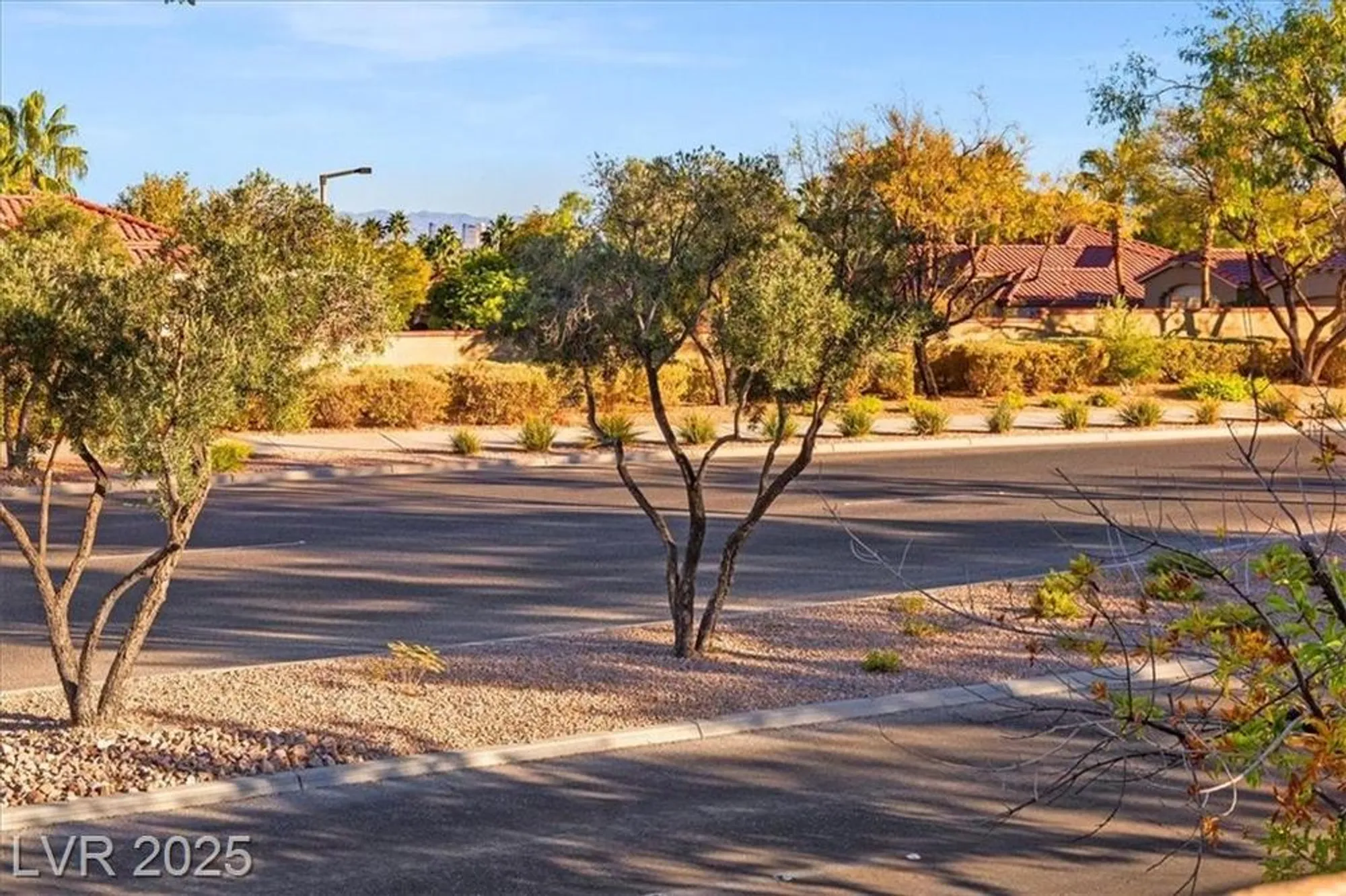 Property Slideshow image 42 of 43 | 2404 spring water dr, Las Vegas, NV, 89134