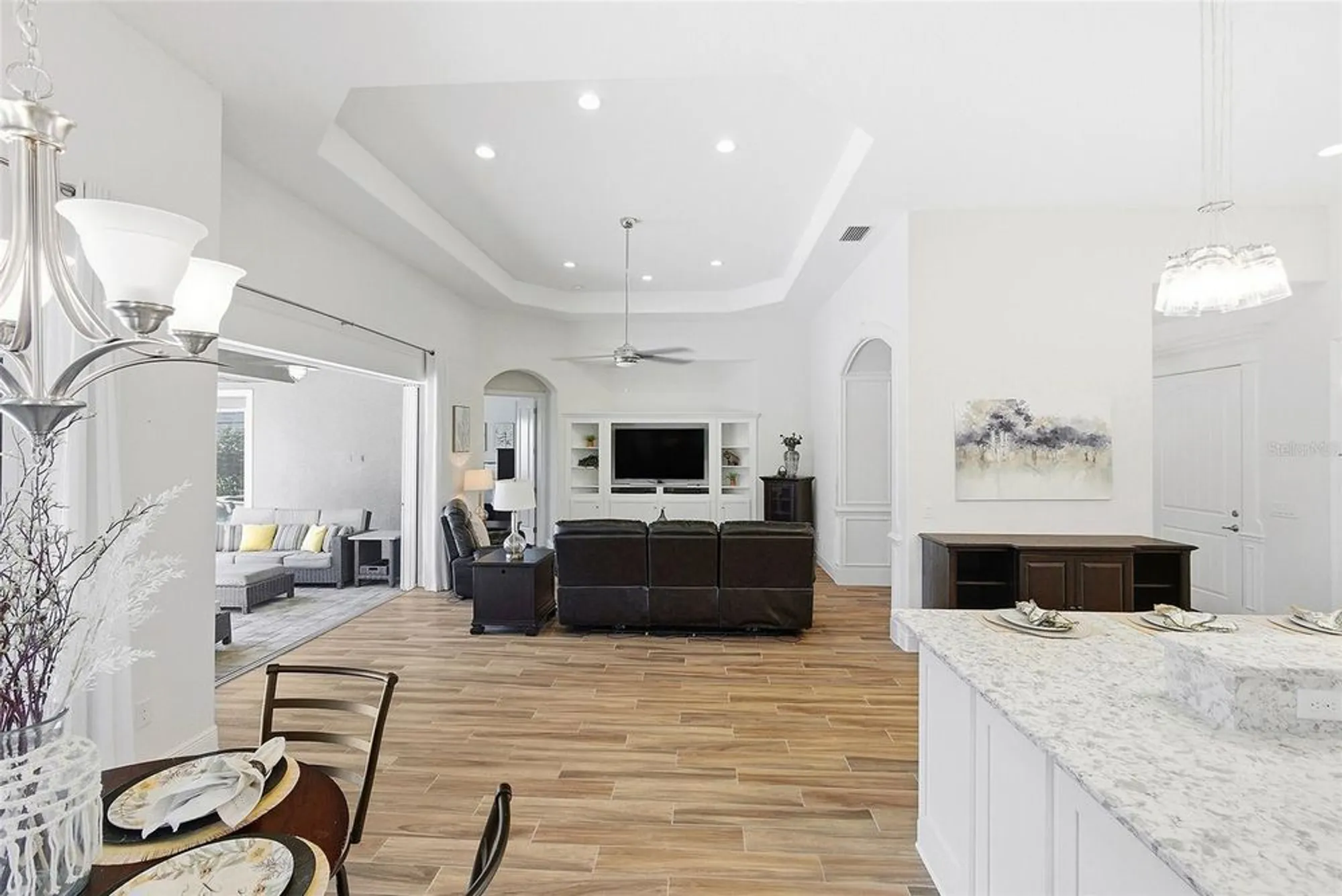 Property Slideshow image 9 of 47 | 39500 hillrise ln, Lady Lake, FL, 32159