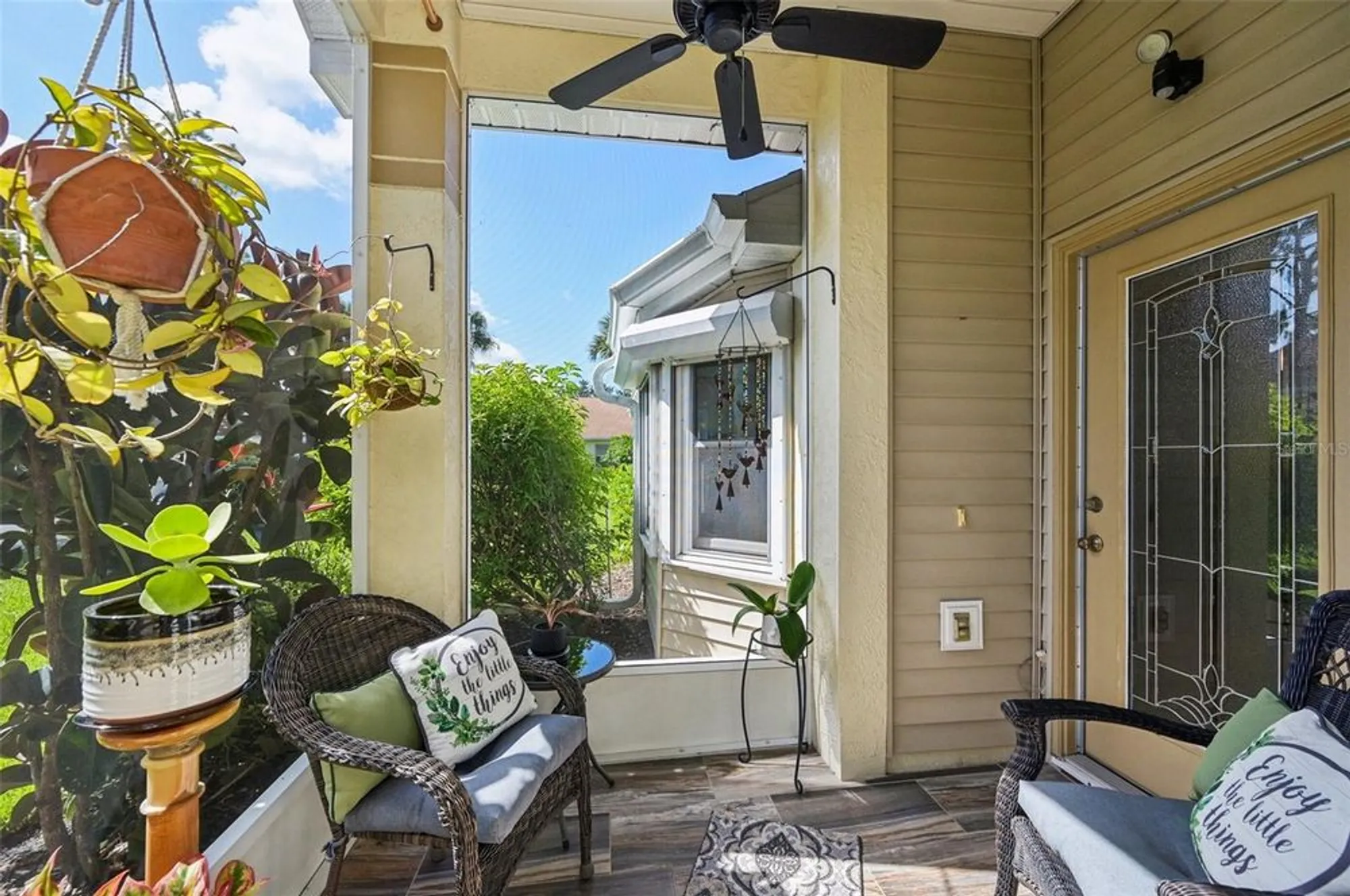 Property Slideshow image 4 of 50 | 2467 nantucket harbor loop 122, Sun City Center, FL, 33573