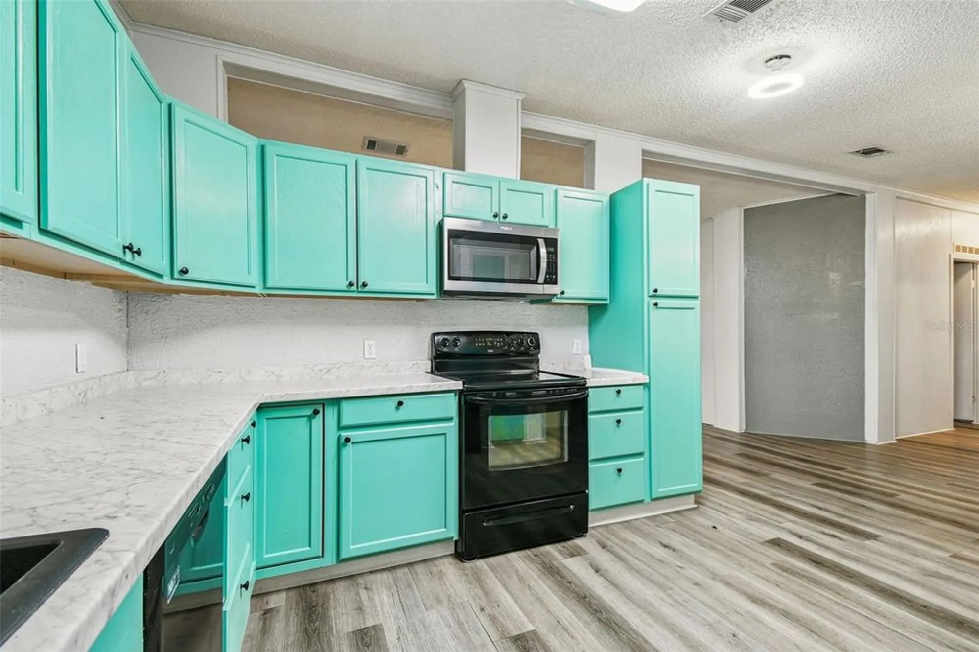 Property Slideshow image 30 of 77 | 1811 sherwood hill dr, Lakeland, FL, 33810