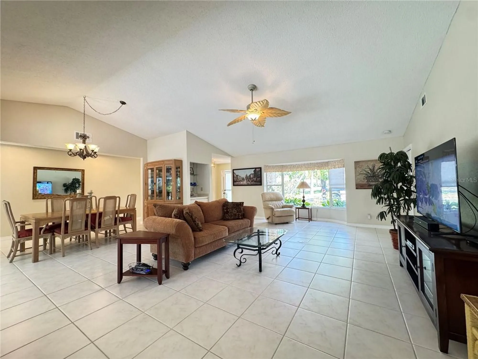 Property Slideshow image 5 of 55 | 5714 garden lakes fern, Bradenton, FL, 34203
