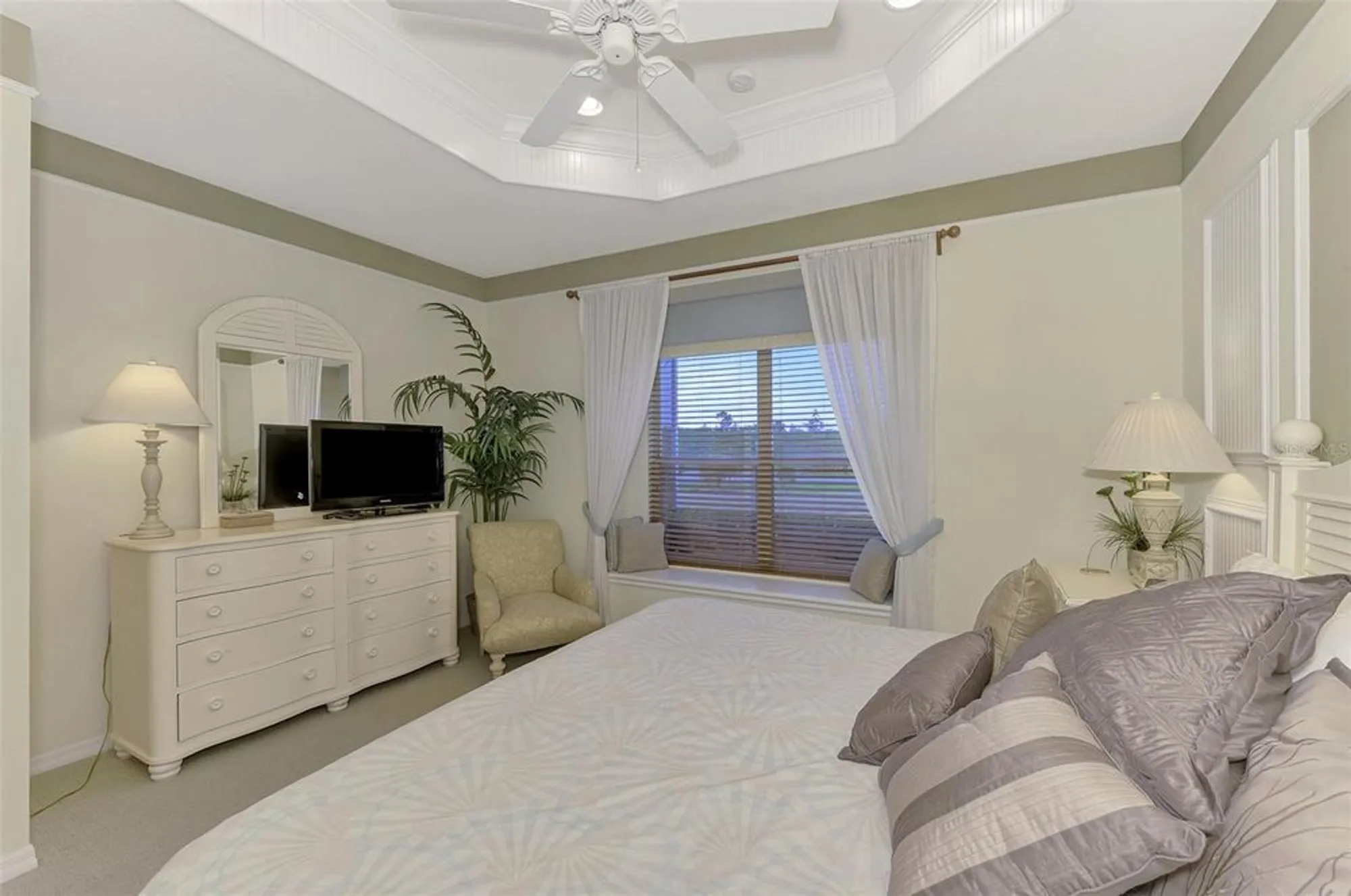 Property Slideshow image 28 of 51 | 4259 whispering oaks dr, North Port, FL, 34287