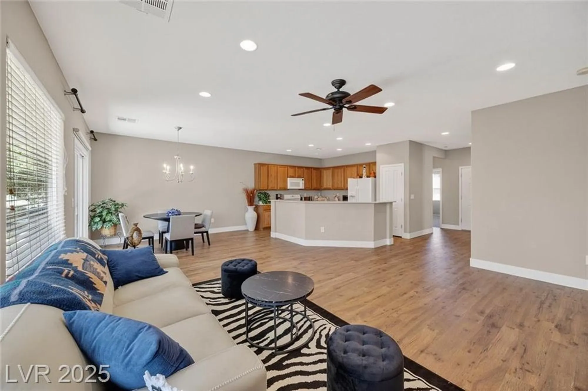 Property Slideshow image 18 of 42 | 2495 capella star st, Henderson, NV, 89044