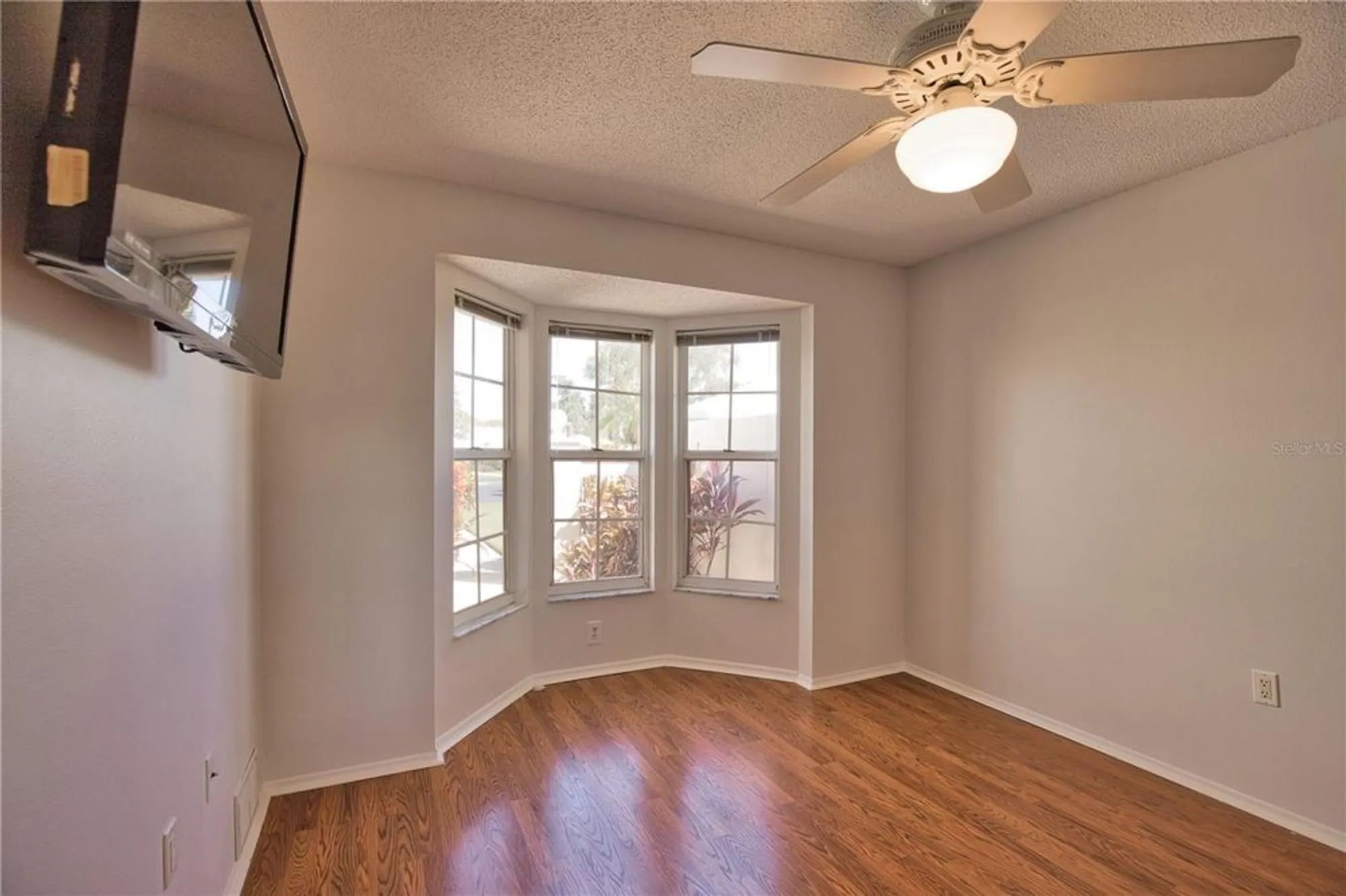 Property Slideshow image 30 of 46 | 698 harrington lake dr 9, Venice, FL, 34293