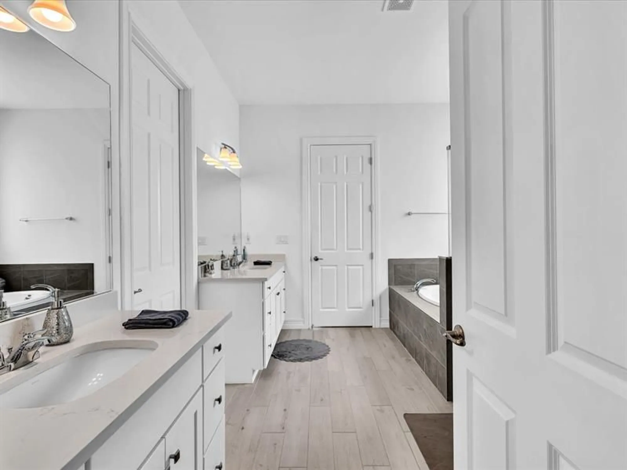 Property Slideshow image 40 of 98 | 8928 bastille cir e, Parkland, FL, 33076