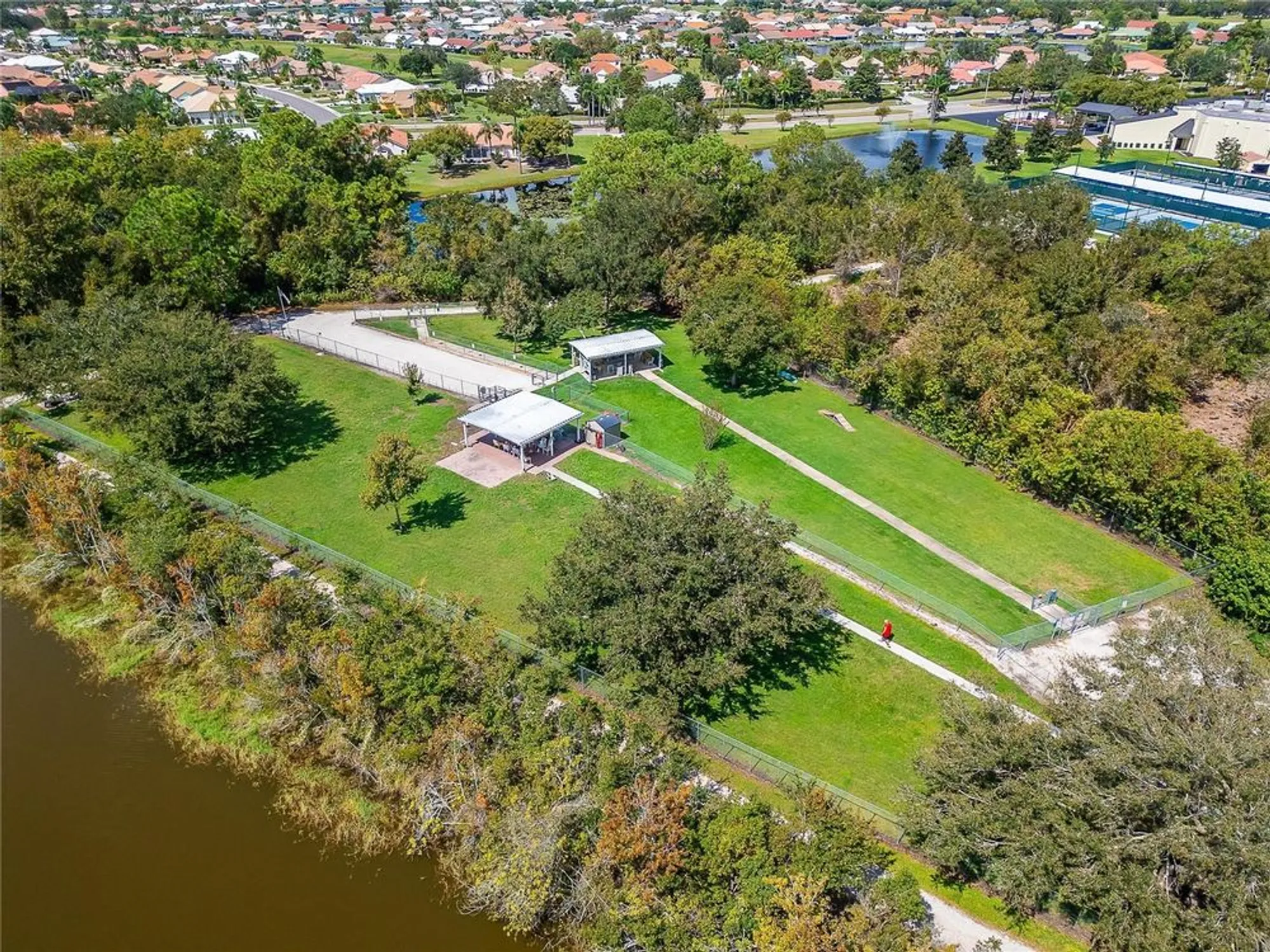 Property Slideshow image 68 of 81 | 334 northway dr, Sun City Center, FL, 33573