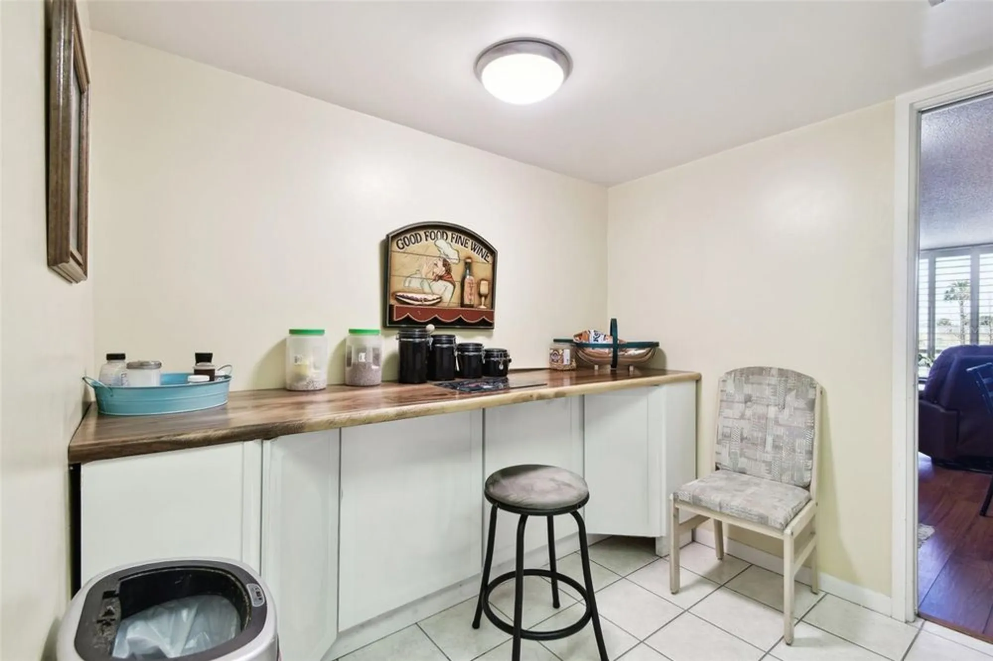 Property Slideshow image 17 of 93 | 7400 sun island dr 207, South Pasadena, FL, 33707