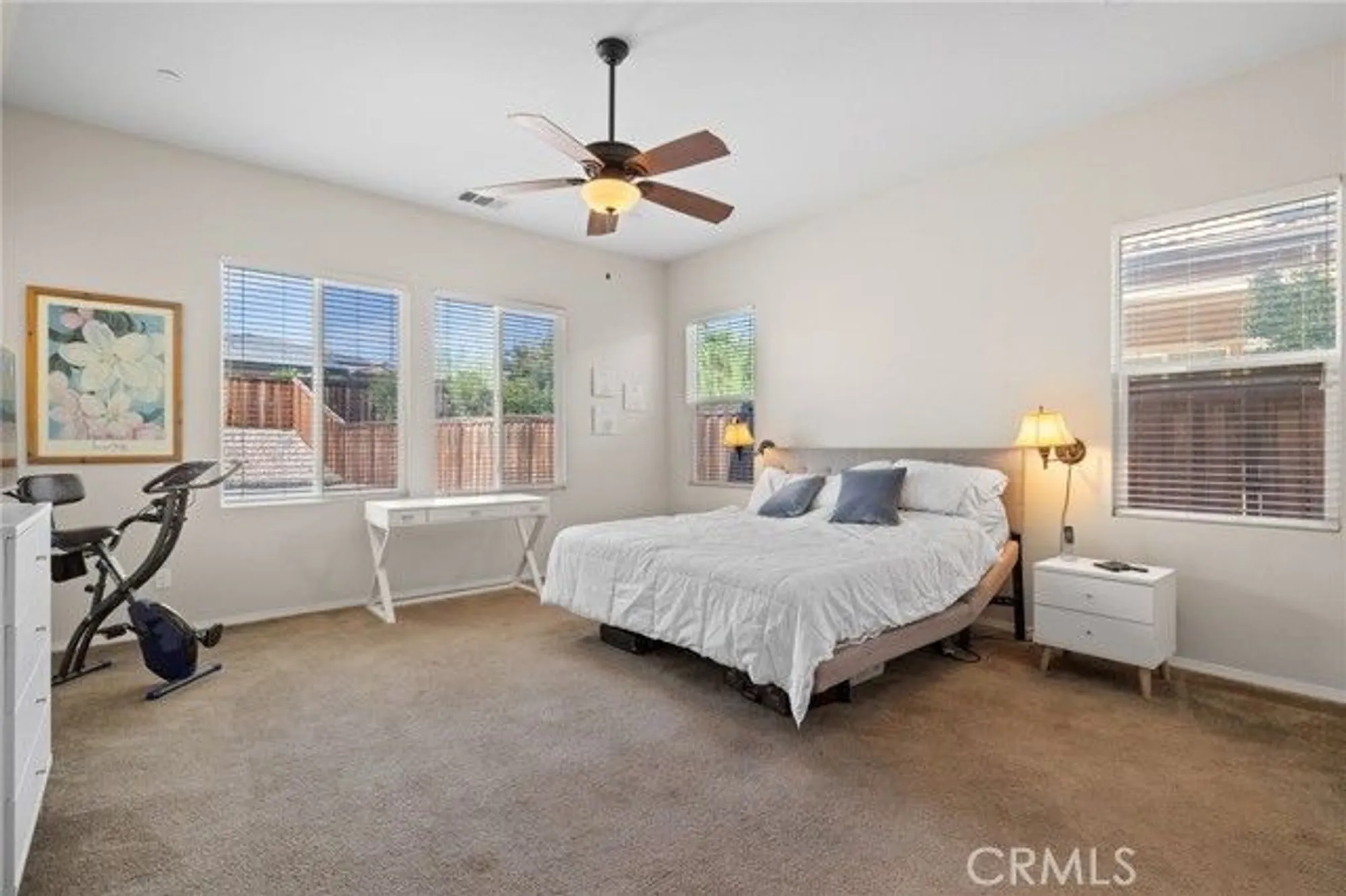 Property Slideshow image 12 of 28 | 9904 toscana dr, Bakersfield, CA, 93306