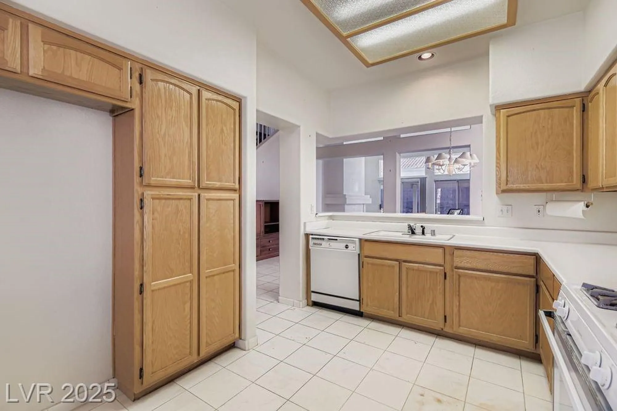 Property Slideshow image 12 of 32 | 4861 alido dr, Las Vegas, NV, 89147