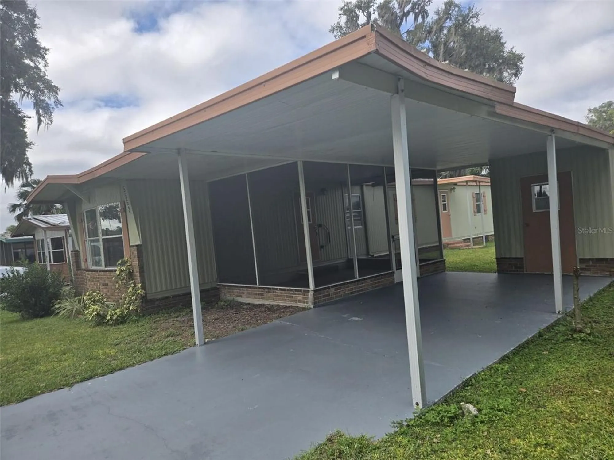 Property Slideshow image 4 of 27 | 5562 lansing dr, Wildwood, FL, 34785