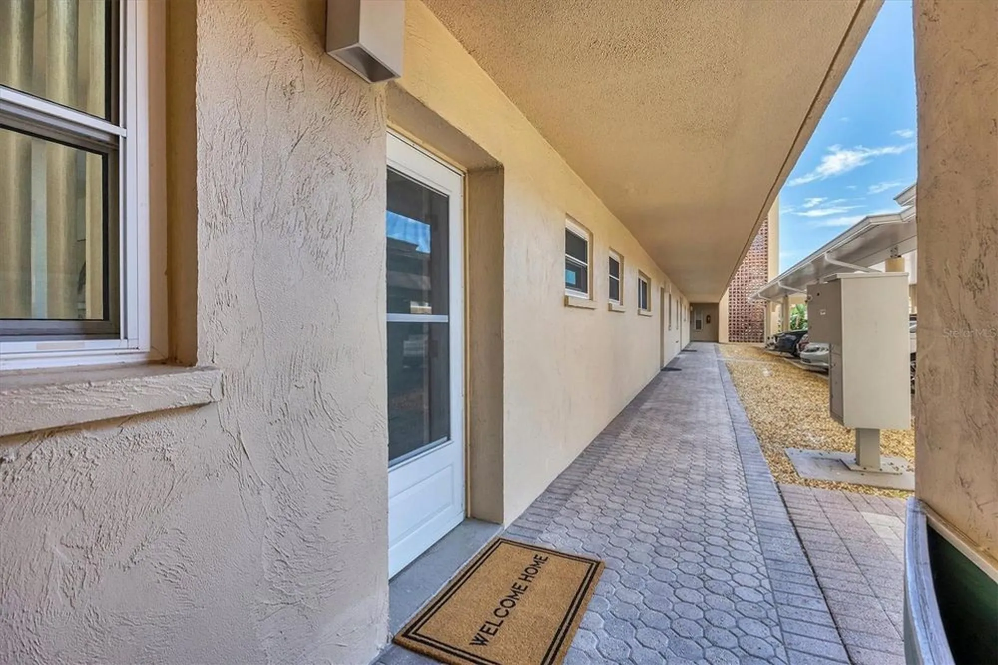 Property Slideshow image 13 of 55 | 1350 n portofino dr apt 107, Sarasota, FL, 34242