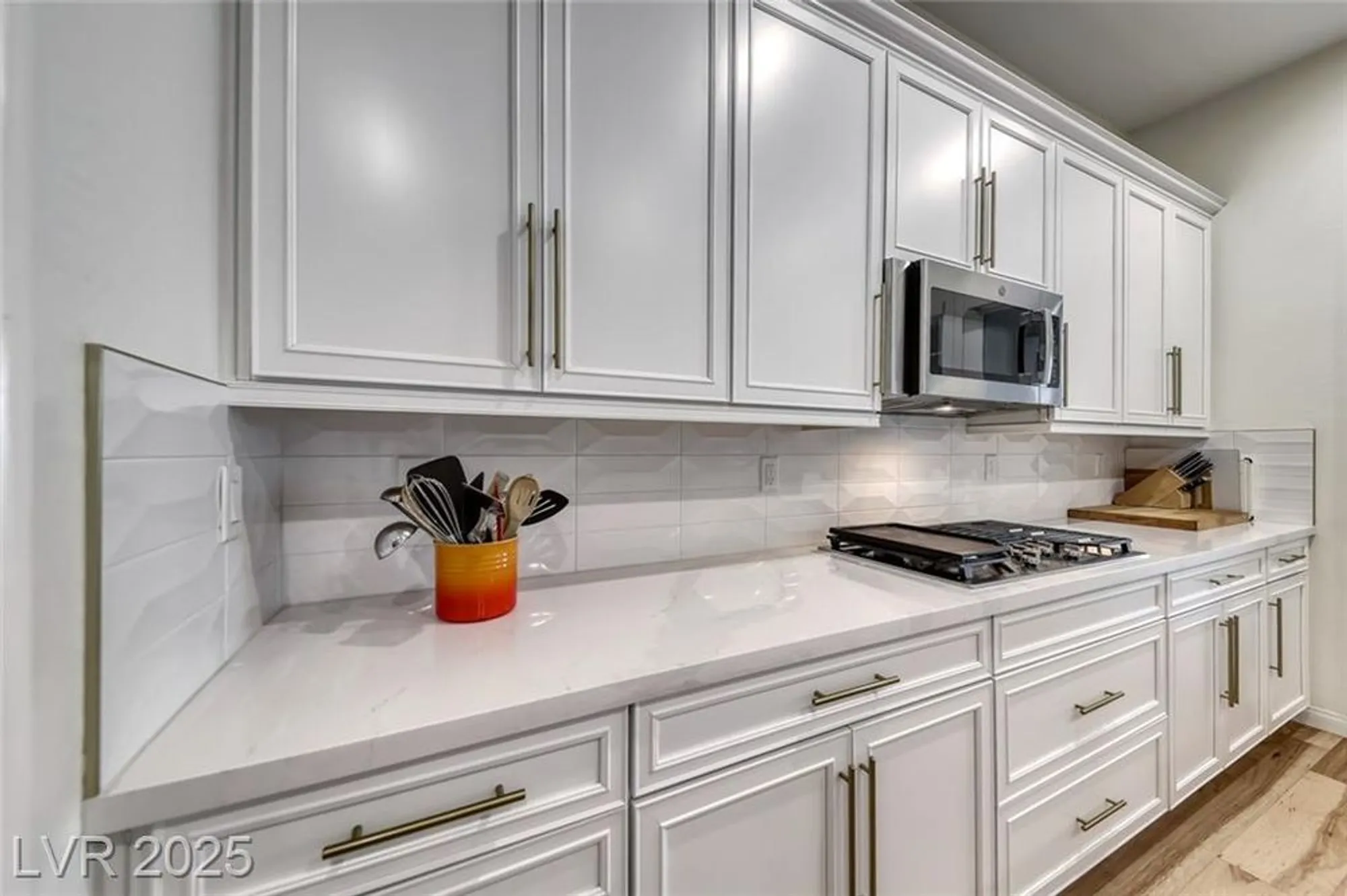 Property Slideshow image 25 of 78 | 32 tatahatso point st, Henderson, NV, 89011