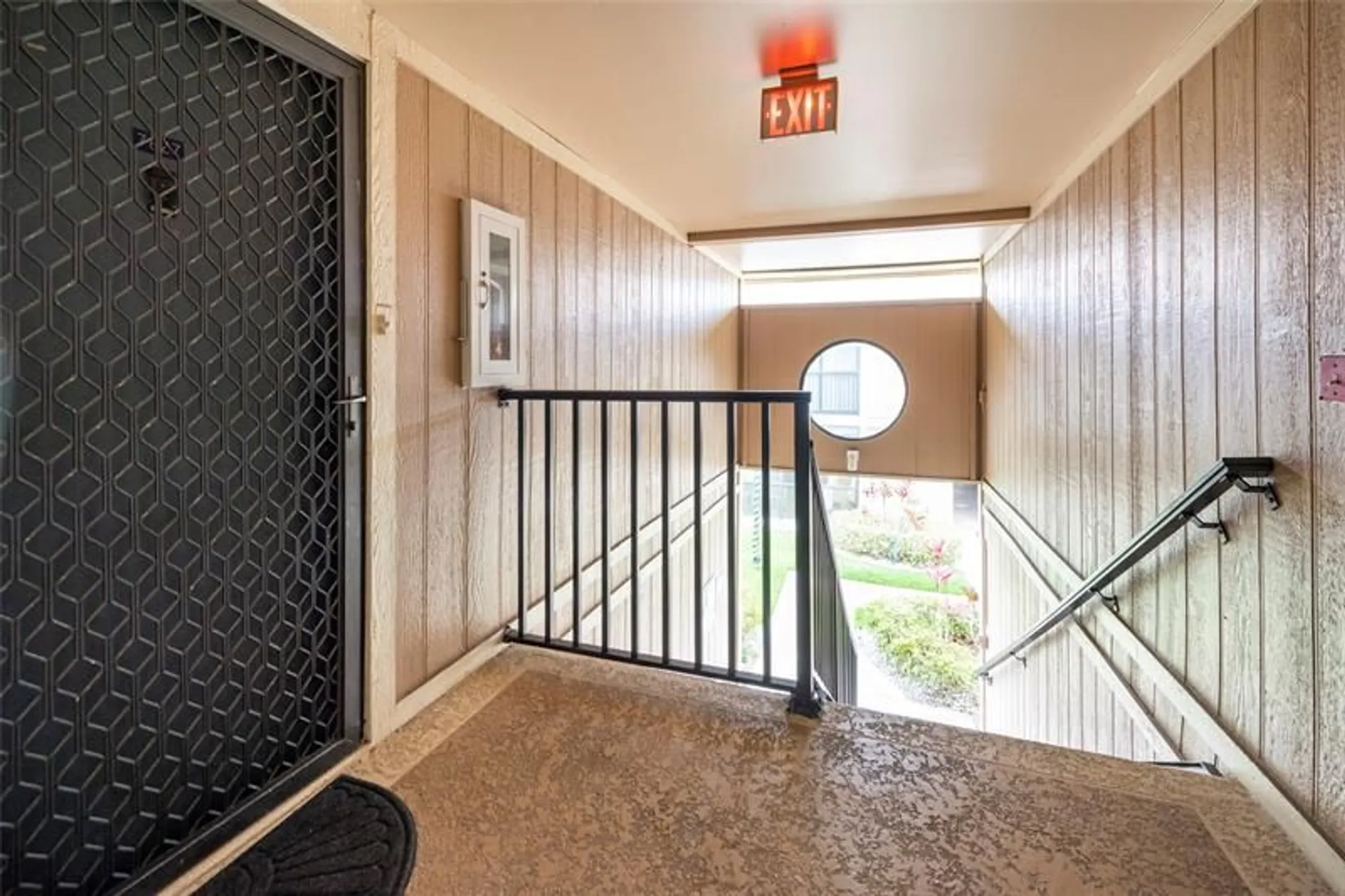 Property Slideshow image 18 of 20 | 7827 ashmont cir 208, Tamarac, FL, 33321