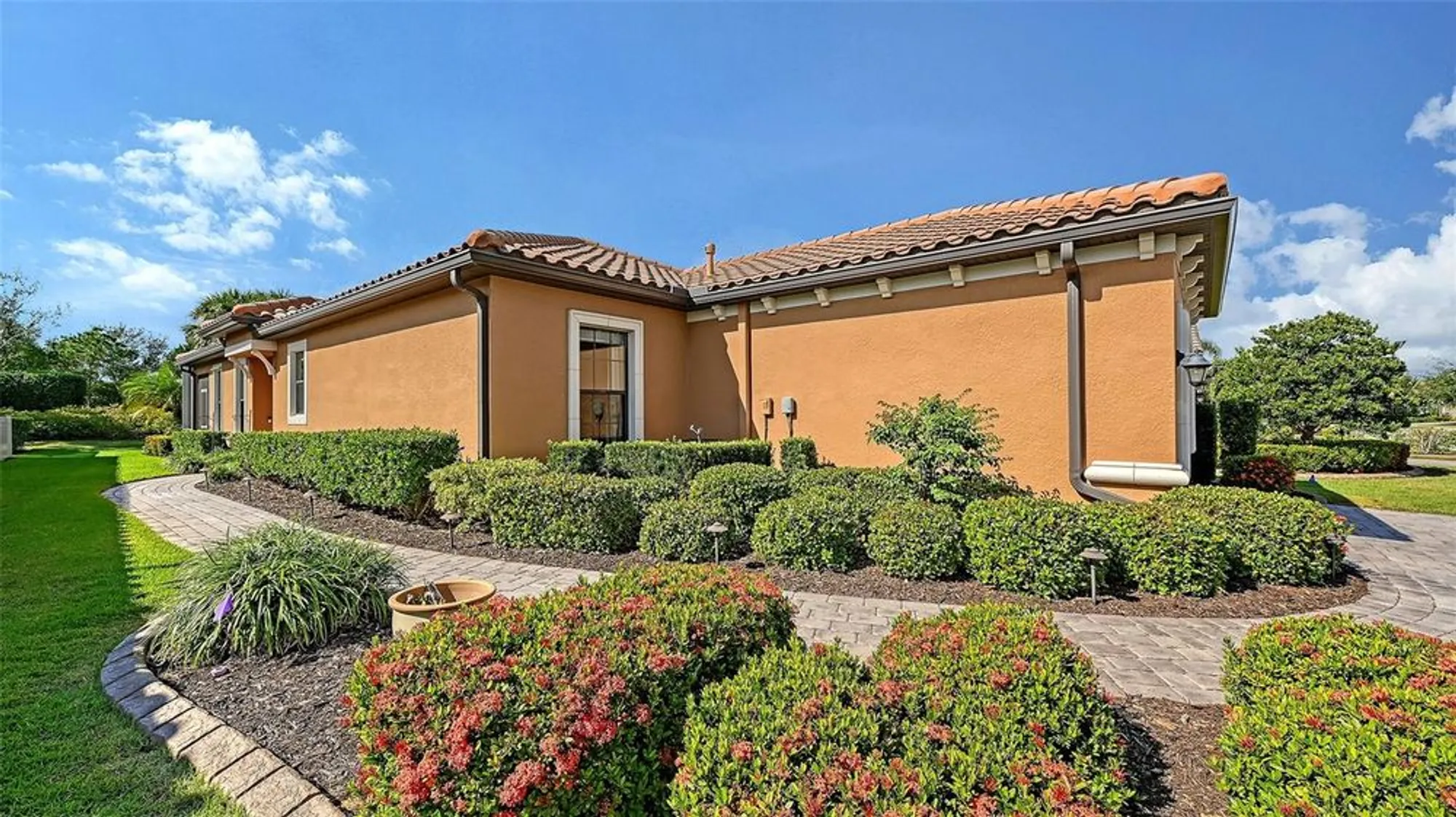 Property Slideshow image 5 of 65 | 5020 savona run, Lakewood Ranch, FL, 34211