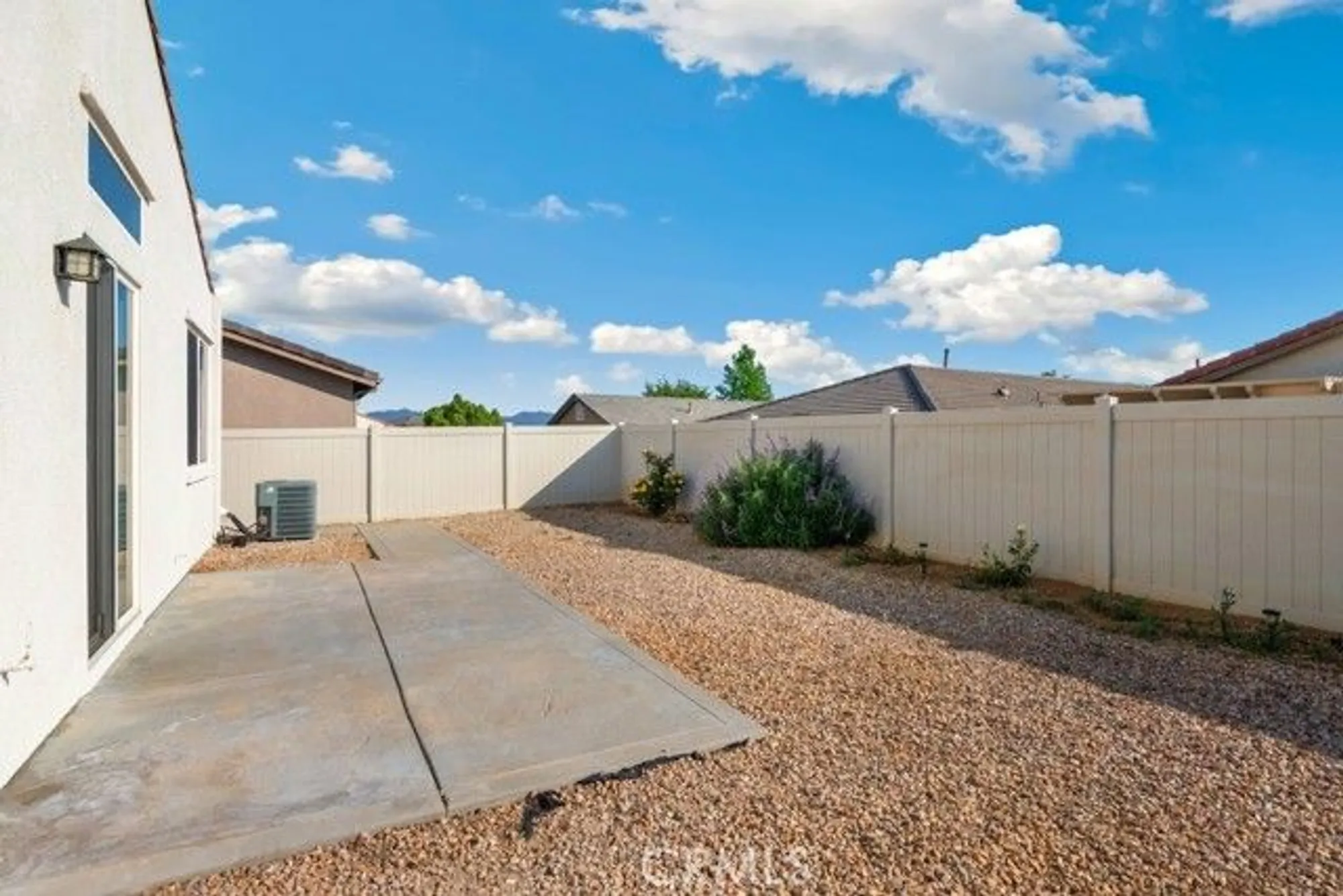 Property Slideshow image 13 of 30 | 1583 turtle crk, Beaumont, CA, 92223