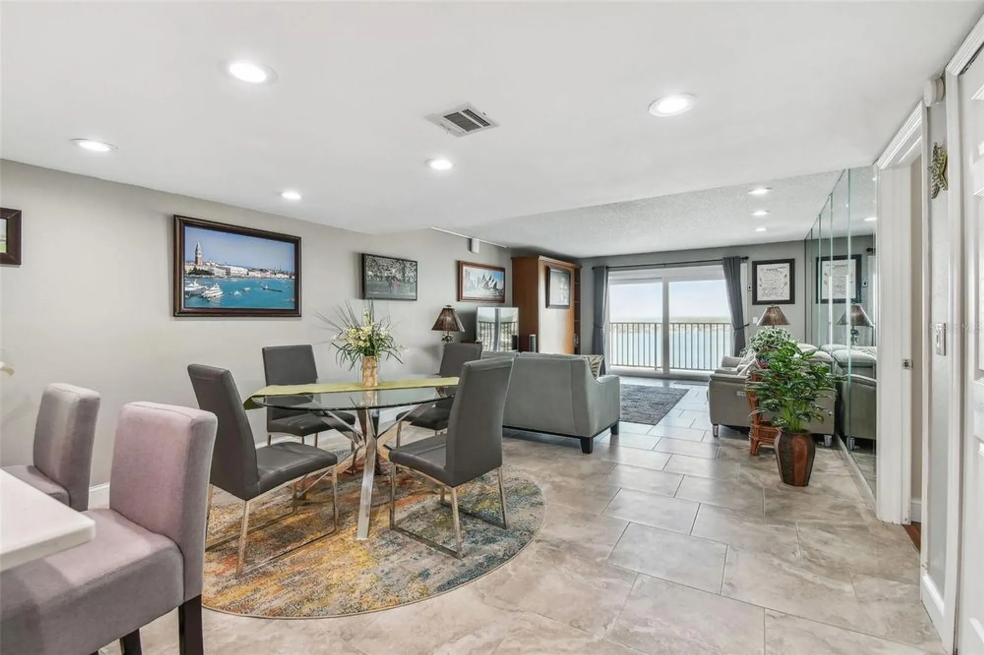 Property Slideshow image 26 of 73 | 7300 sun island dr 1705, South Pasadena, FL, 33707