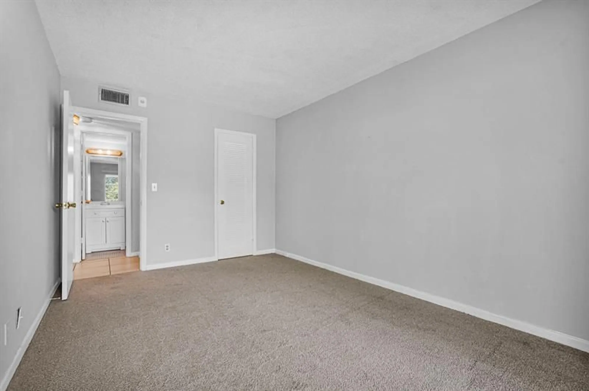 Property Slideshow image 9 of 47 | 2038 newport h # 2038, Deerfield Beach, FL, 33442