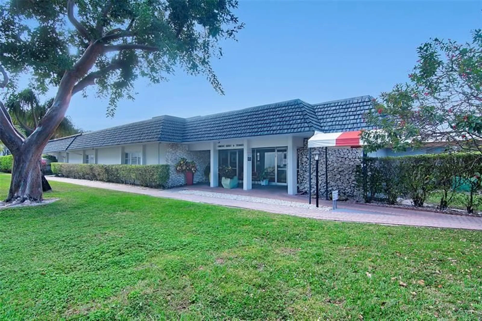 Property Slideshow image 20 of 25 | 7837 golf circle dr apt 209, Margate, FL, 33063