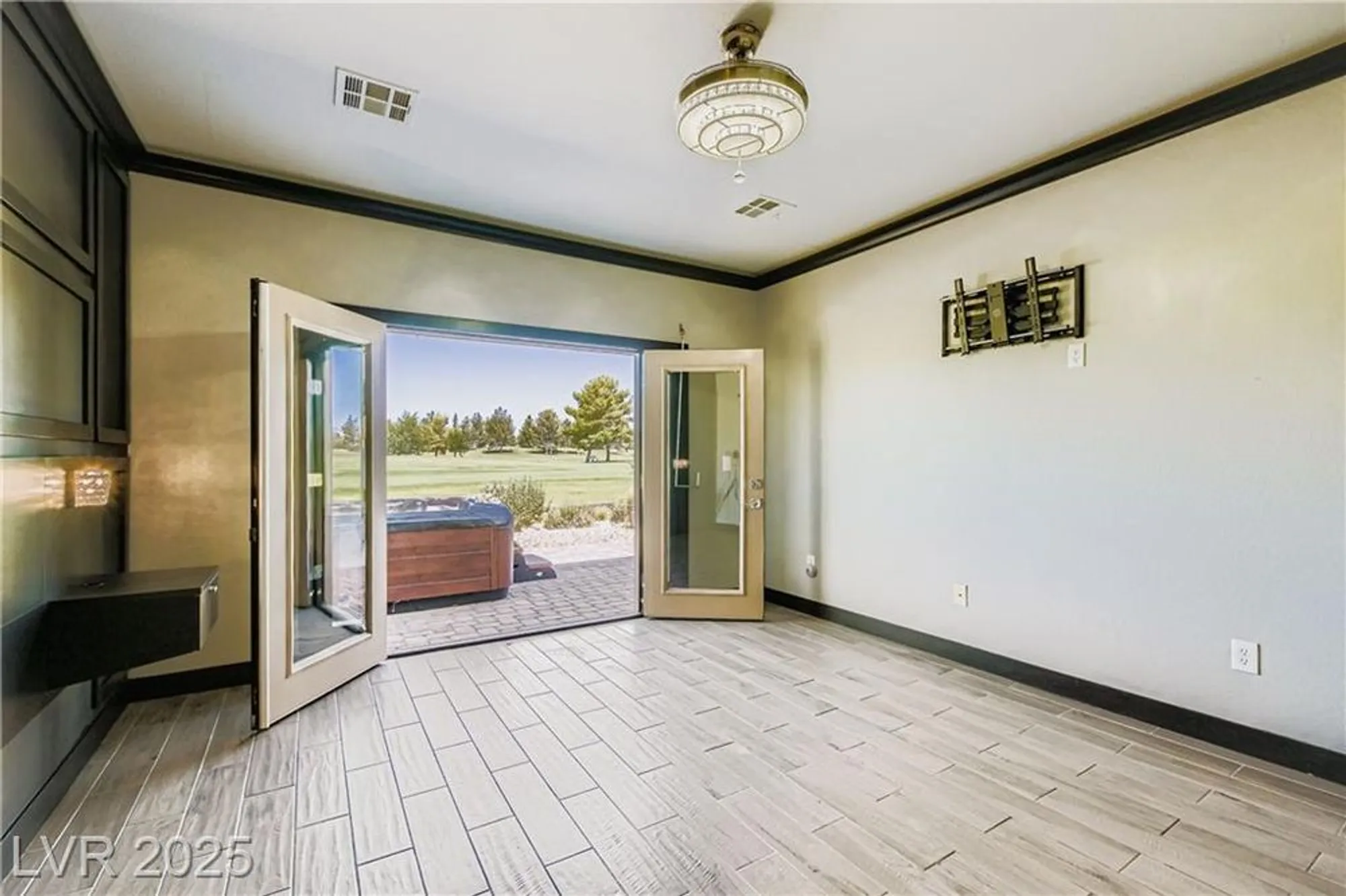 Property Slideshow image 16 of 53 | 7469 crested quail st, North Las Vegas, NV, 89084
