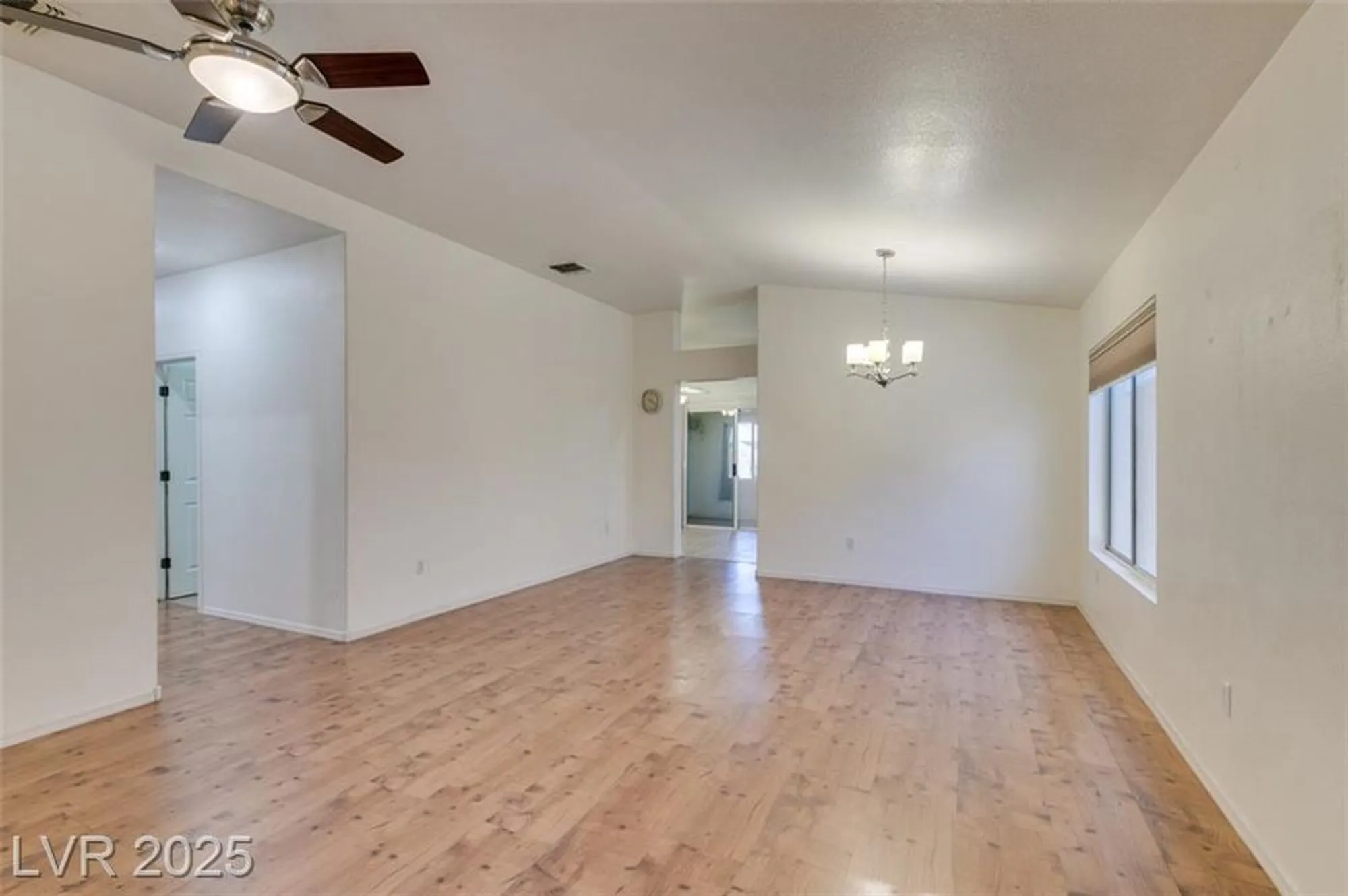 Property Slideshow image 5 of 27 | 2108 eagle watch dr, Henderson, NV, 89012
