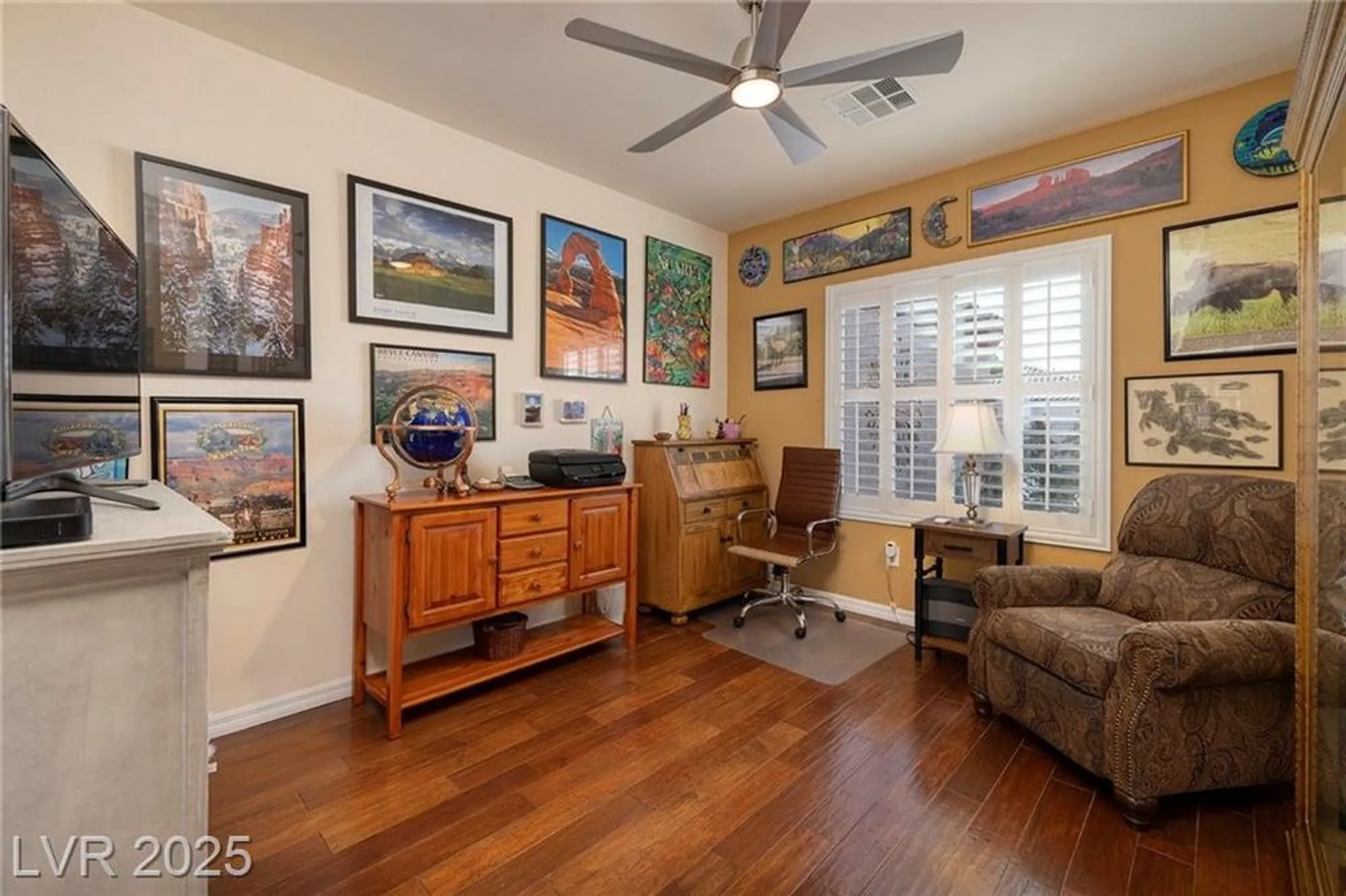 Property Slideshow image 13 of 41 | 2320 anderson park dr, Henderson, NV, 89044