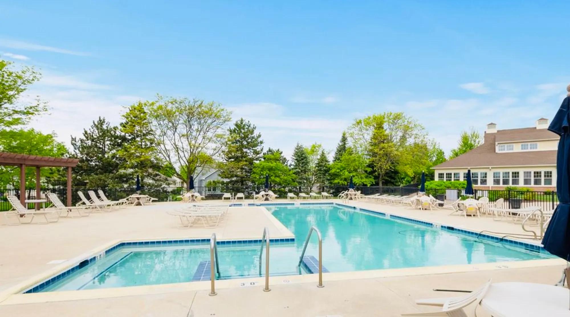 Property Slideshow image 21 of 24 | 21546 victory lake way, Crest Hill, IL, 60403