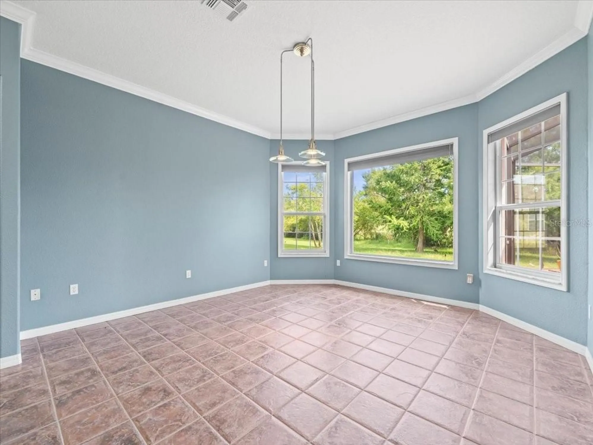 Property Slideshow image 26 of 58 | 8698 mississippi run, Weeki Wachee, FL, 34613